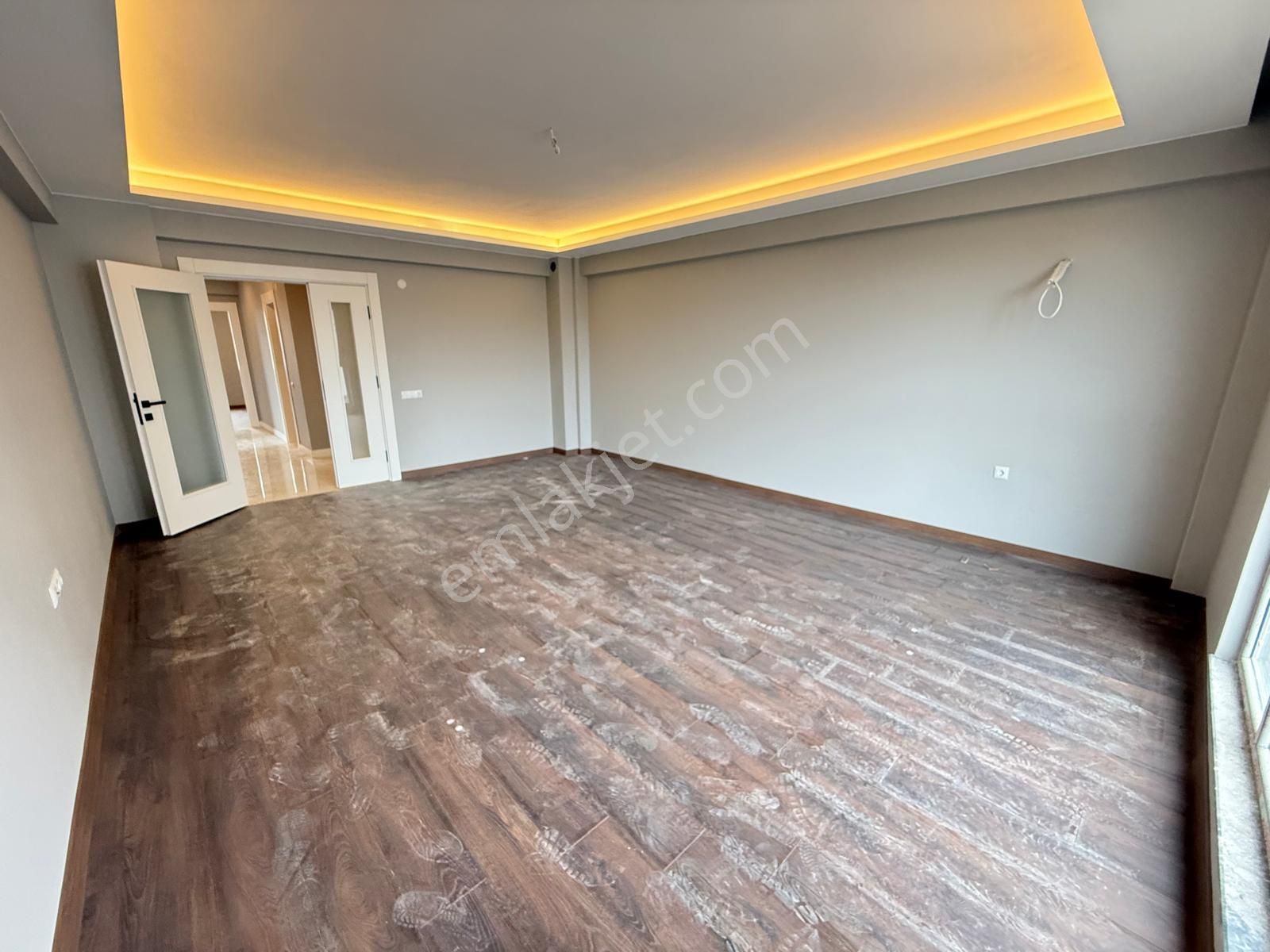 Delux'den Atatürk Mahallesi Gözde Konumda Satılık Lux 3+1 Daire - Görsel 7