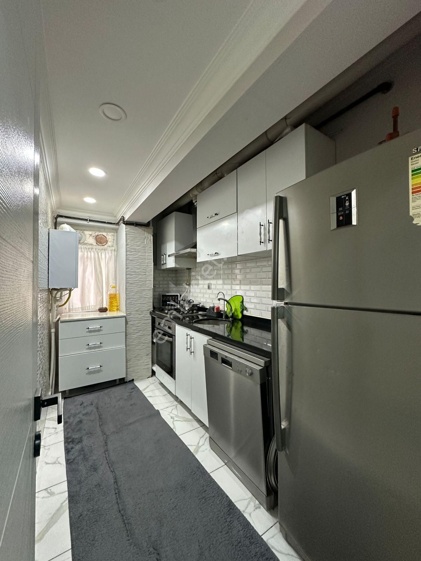 Gürpınar Dereağzı Satılık 2 + 1 Site İçinde Düz Giriş