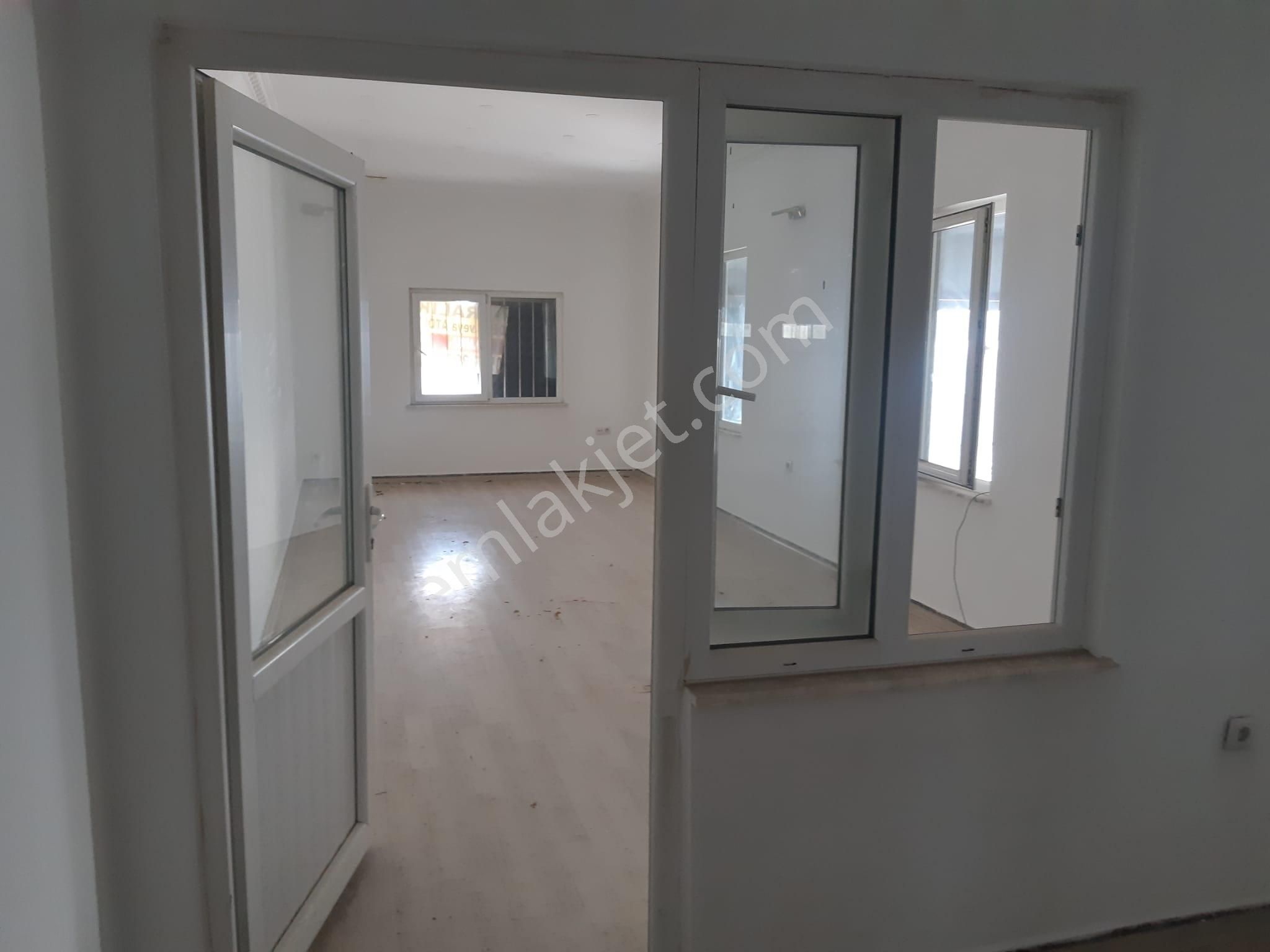 Kiralık İşyeri Depo Veya Atölye Antalya Yenigöl De 2900 M2 - Görsel 23