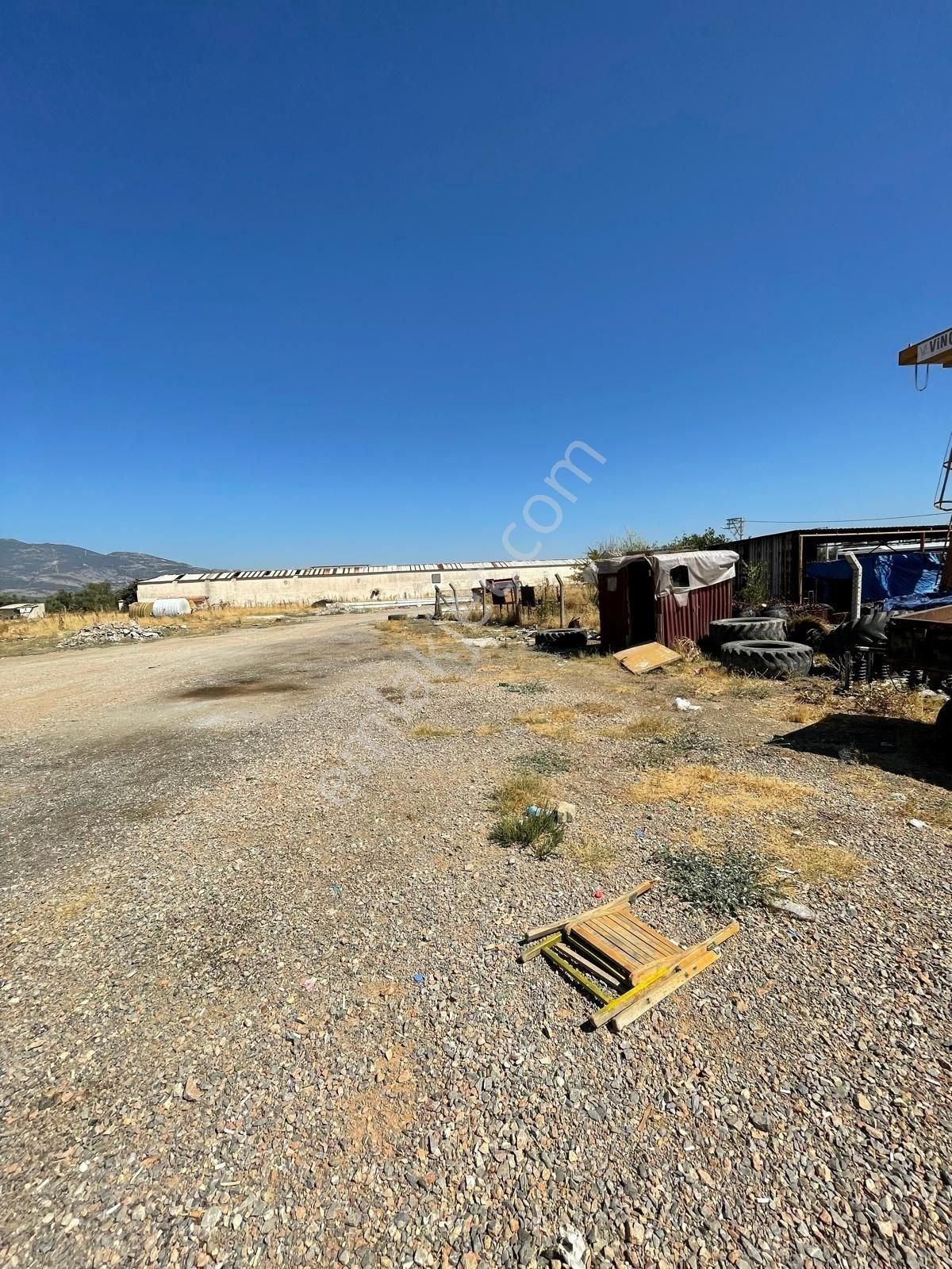 Kemalpaşa Armutlu'da Cadde Cepeli 1.035,89 M2 Satılık - Görsel 4
