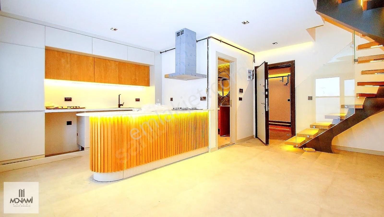 Sıfır Lüx 3+1 Butik Villalar Urla Meydan Yakını Sahil 200mt - Görsel 12