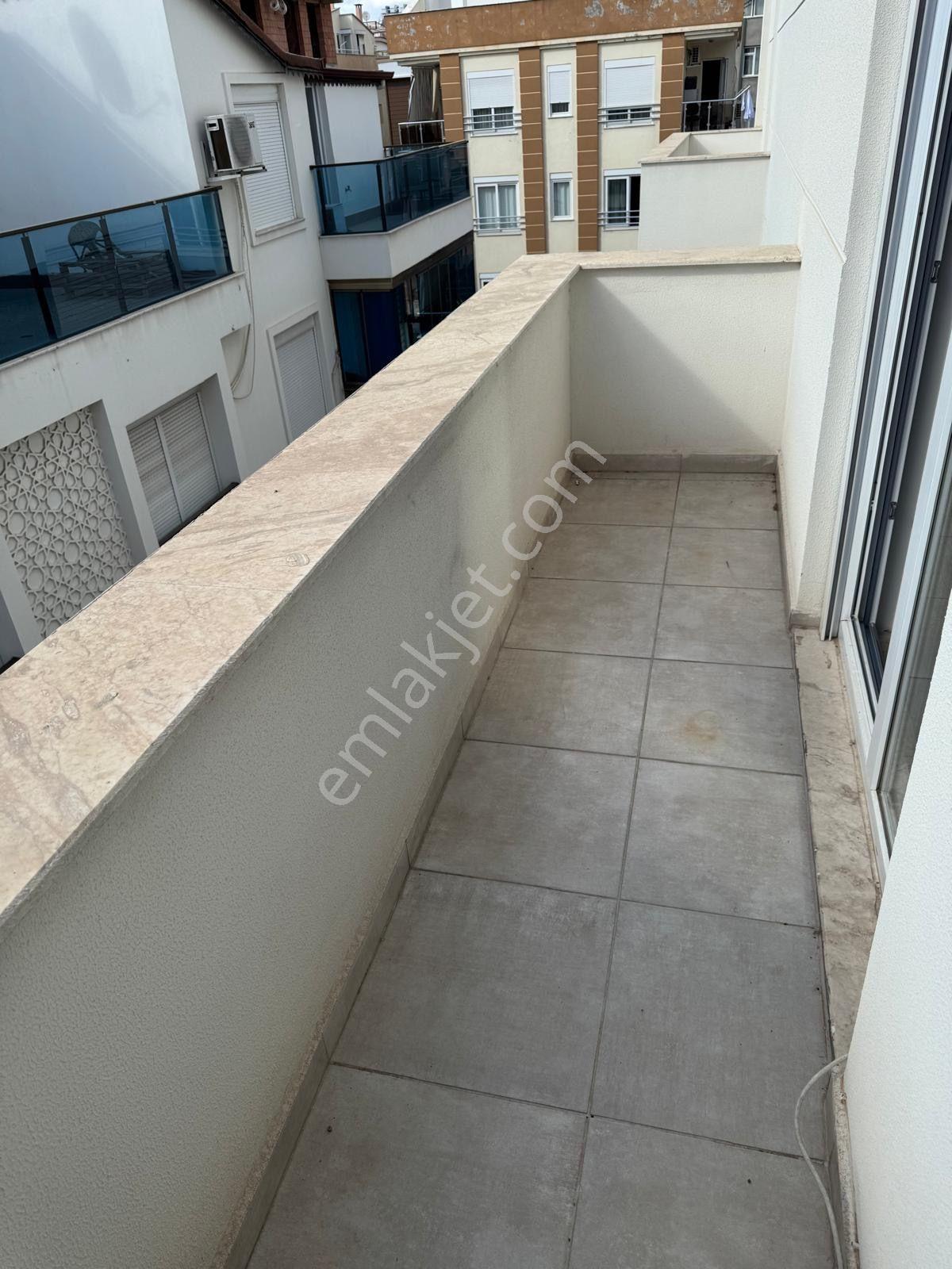 Meydankavağında Ebeveyn Banyolu Geniş Kullanışlı 3+1 Daire - Görsel 20