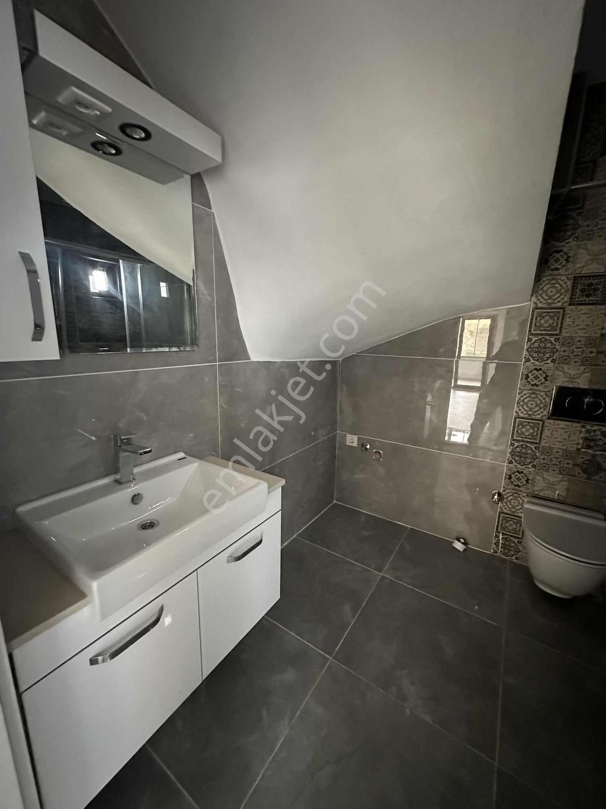 Manastır Emlak'tan Satılık 5+1 Dubleks Daire 7.500.000 Tl - Görsel 4