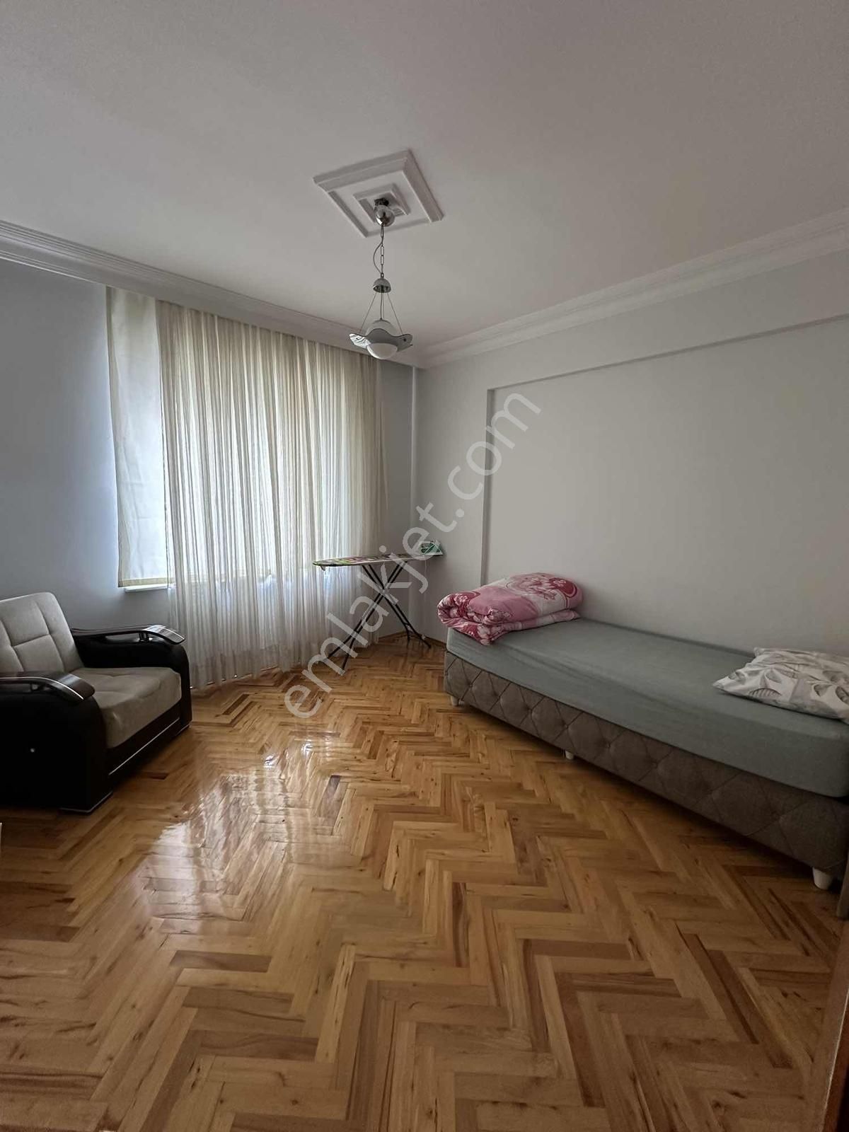 Manastır Emlak'tan Kiralık Ful Eşyalı 3+1 Daire 28.000 Tl - Görsel 4