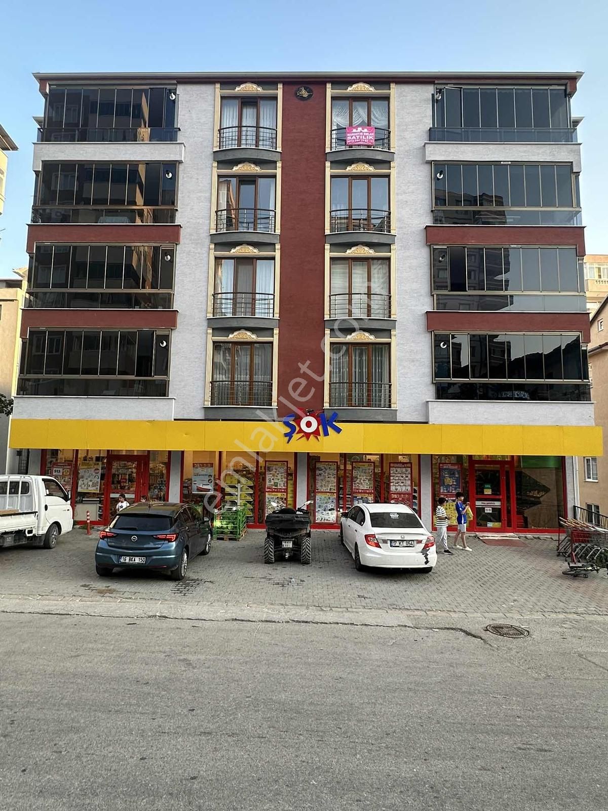 Manastır Emlak'tan Masrafsız 3+1 Satılık Full Yapılı Daire...!