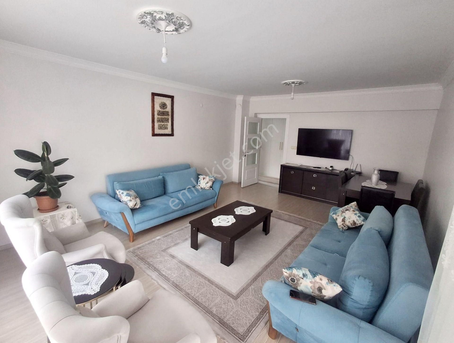 Andan Kaletepe Mah Ünsal Cadde Yakınında Ara Katta Geniş 4+1