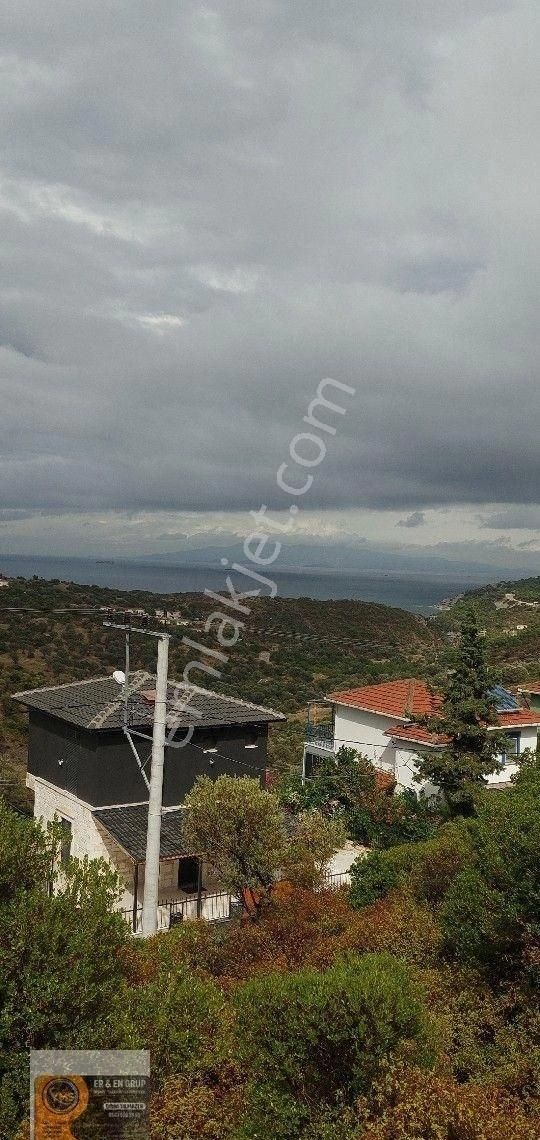 Yeni Foça Da Deniz Manzaralı 15/30 İmarlı 244 Metrekare Tek Nizamlı Müstakil Villa Arsası