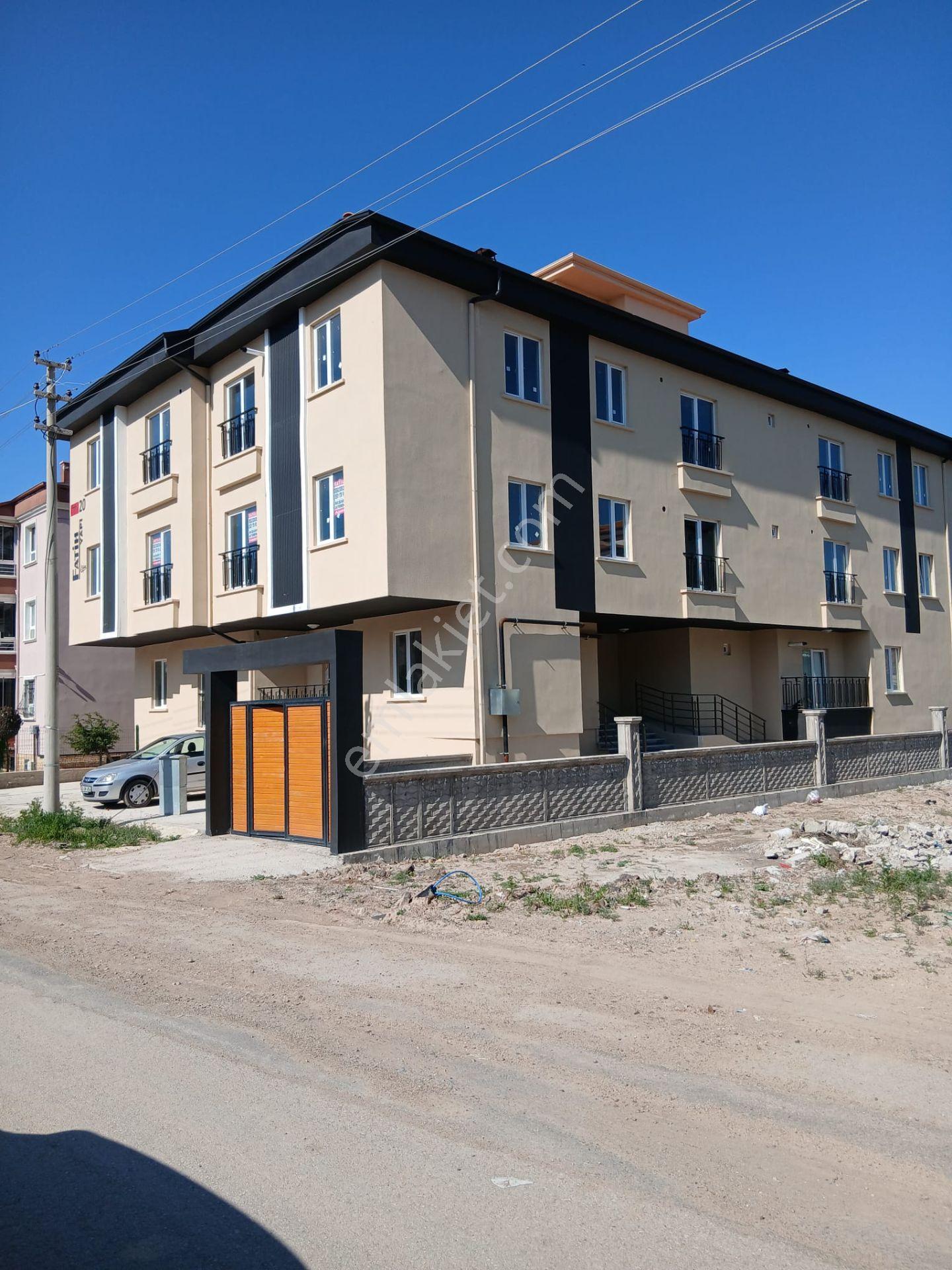 Aksaray Küçük Bölcekte Kültür Merkezi Arkasında Satılık 2+0 Lüks Daire - Görsel 30