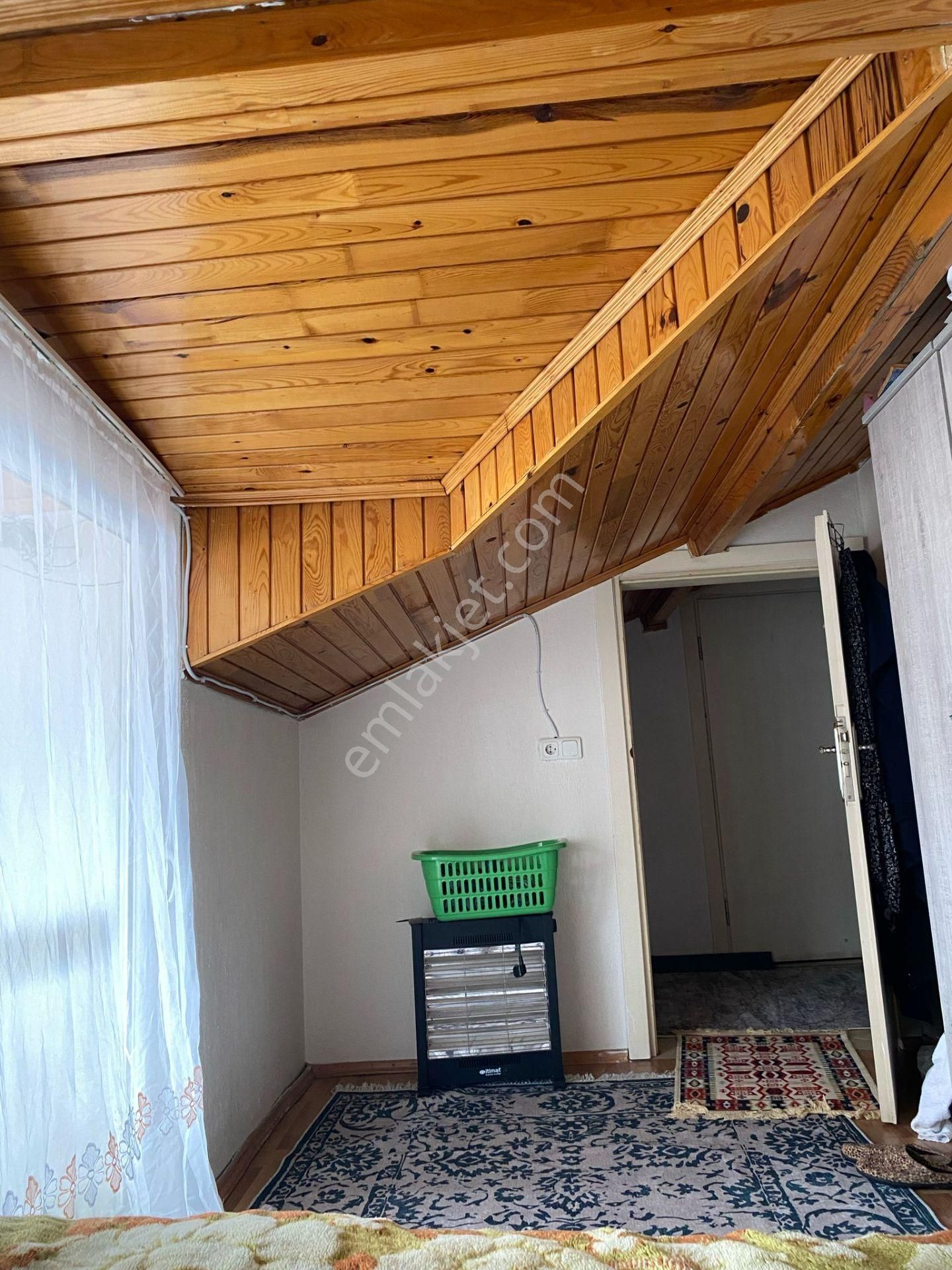 Çiğdem Emlak'tan Ortaca'da Satılık Çatı Katı Daire - Görsel 5