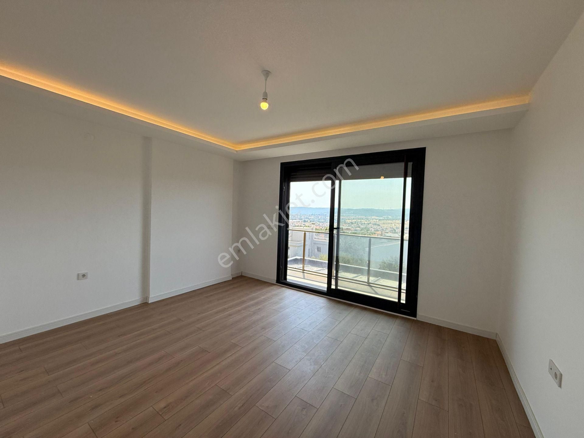 Urla Hekimköy Sitesinde Satılık 5+2 Müstakil Havuzlu Villa - Görsel 16