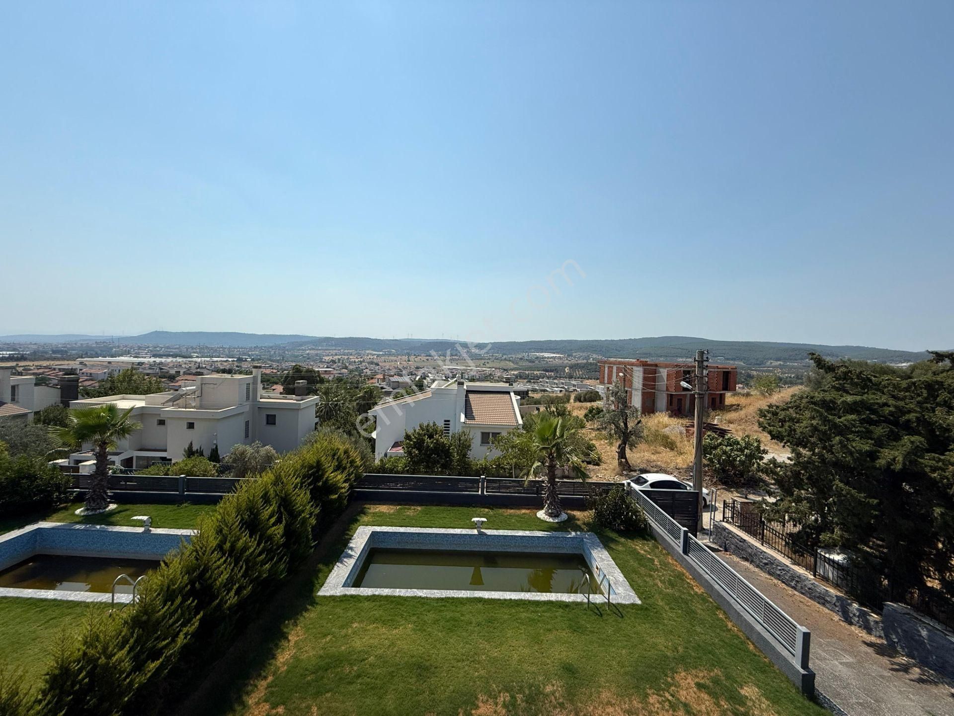 Urla Hekimköy Sitesinde Satılık 5+2 Müstakil Havuzlu Villa - Görsel 18