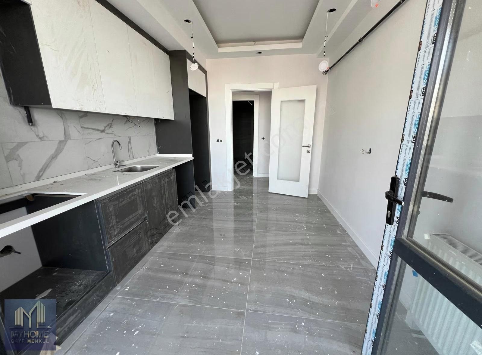 Alipaşa Skyland Tower'da Satılık Sıfır 5+1 Dubleks Daire - Görsel 2