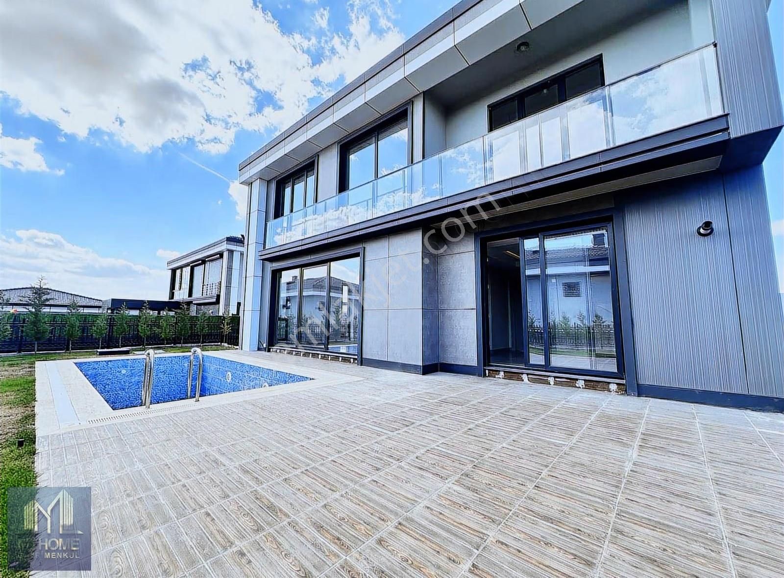 Önerlerde 4+1 270 M2 Lüks Villa Özel Havuzlu - Görsel 2