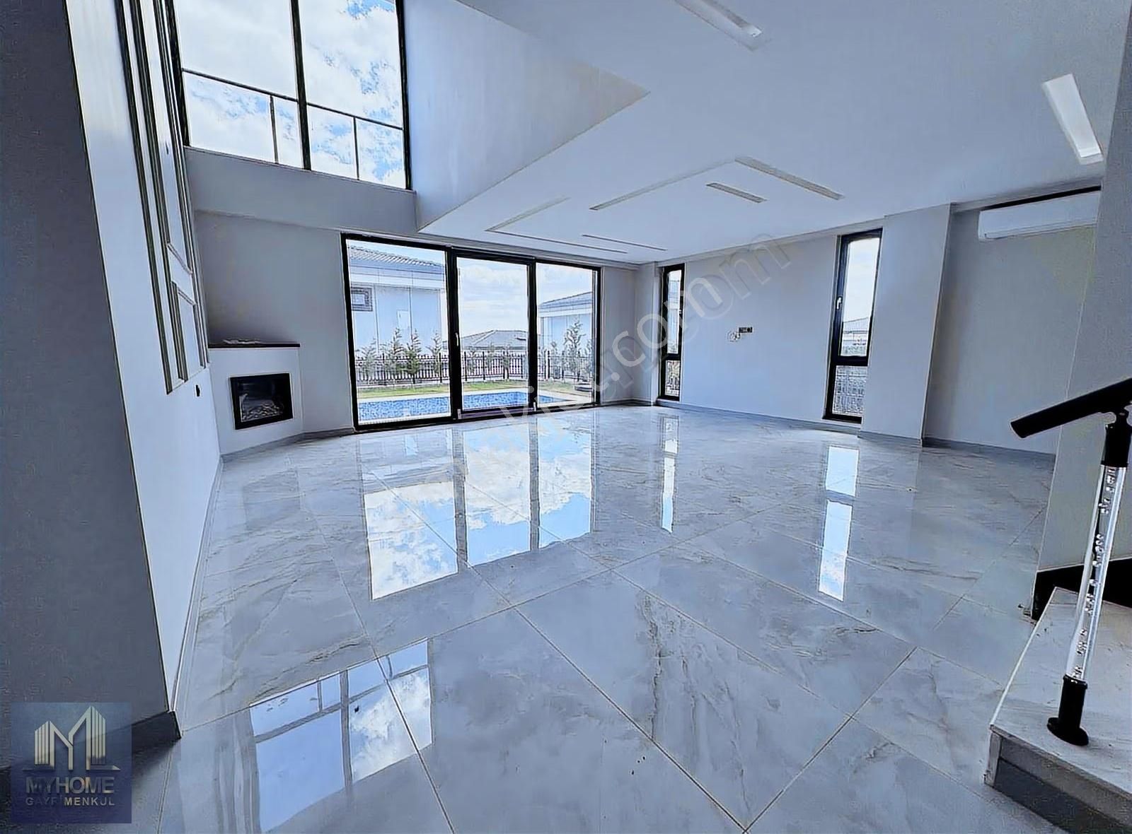 Önerlerde 4+1 270 M2 Lüks Villa Özel Havuzlu - Görsel 26