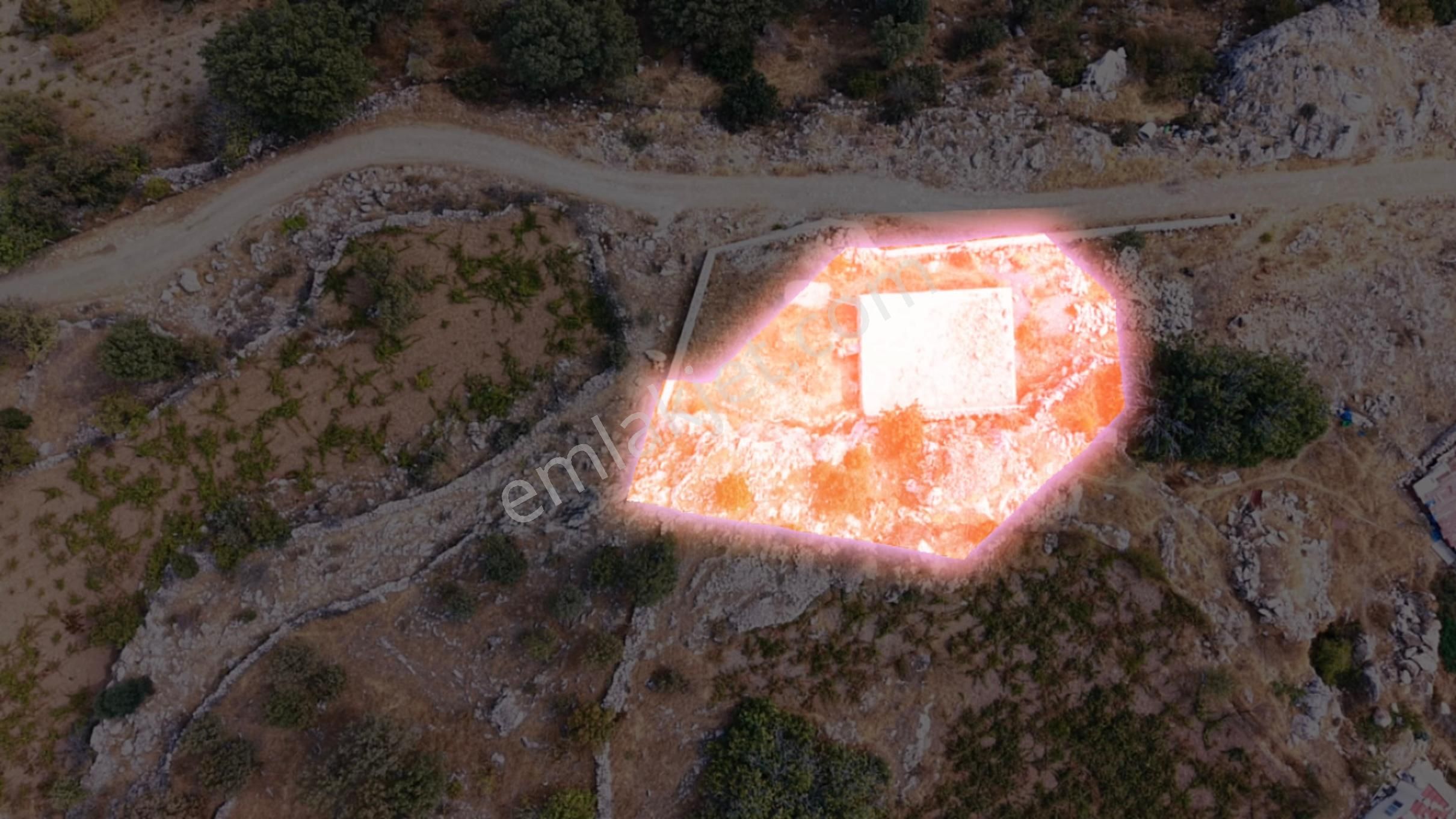 Güzelbahçe Payamlı Köyünde’ Köy İçi İmarlı Arsa - Görsel 11