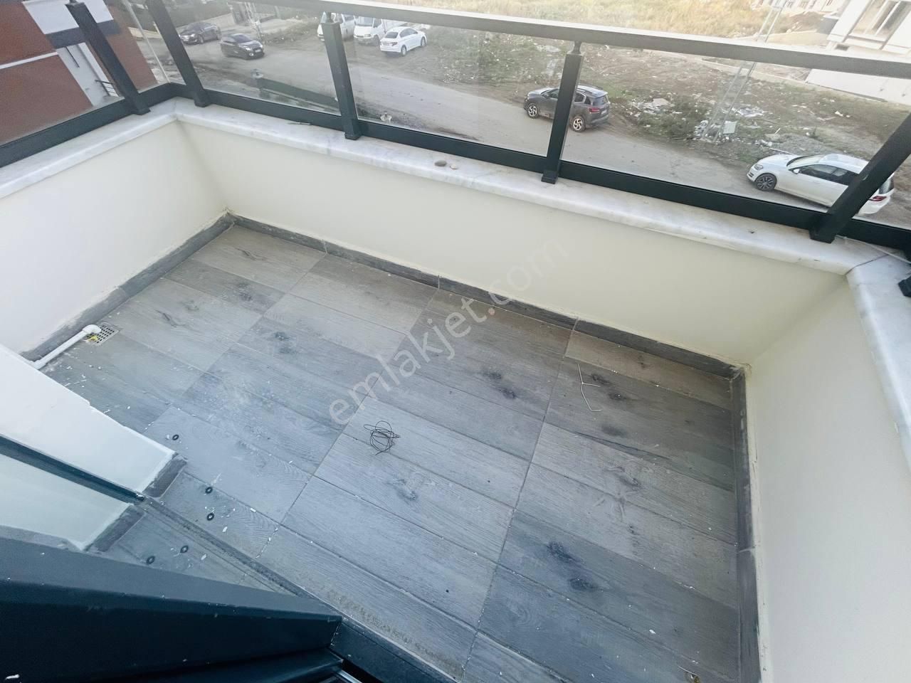 Kurupelitte Eşyalı Ara Kat Satılık 1+1 Daire - Görsel 13