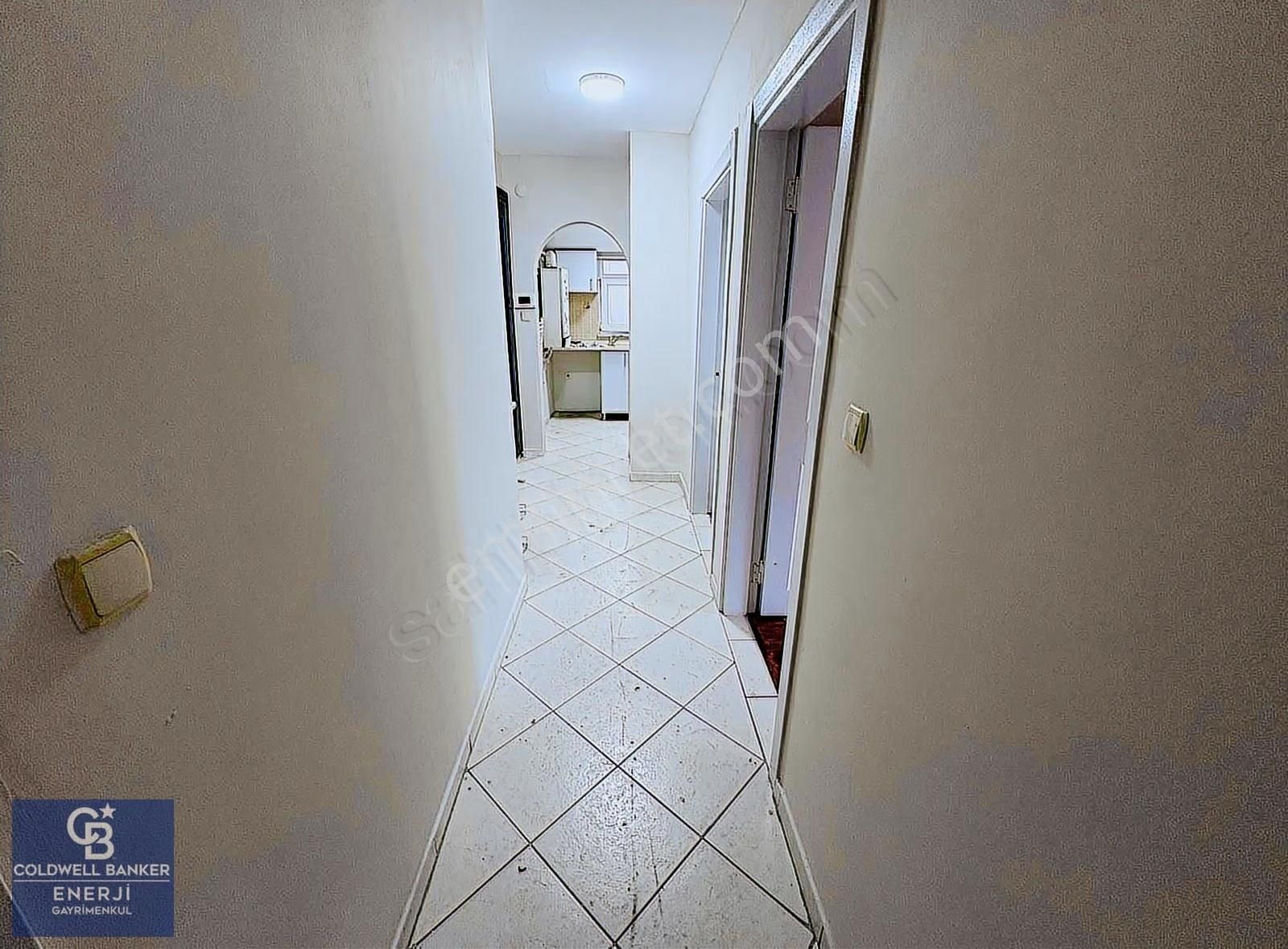 Yeni Tadilat Yapılmış Merkezi Konumda 2+1 Daire - Görsel 15