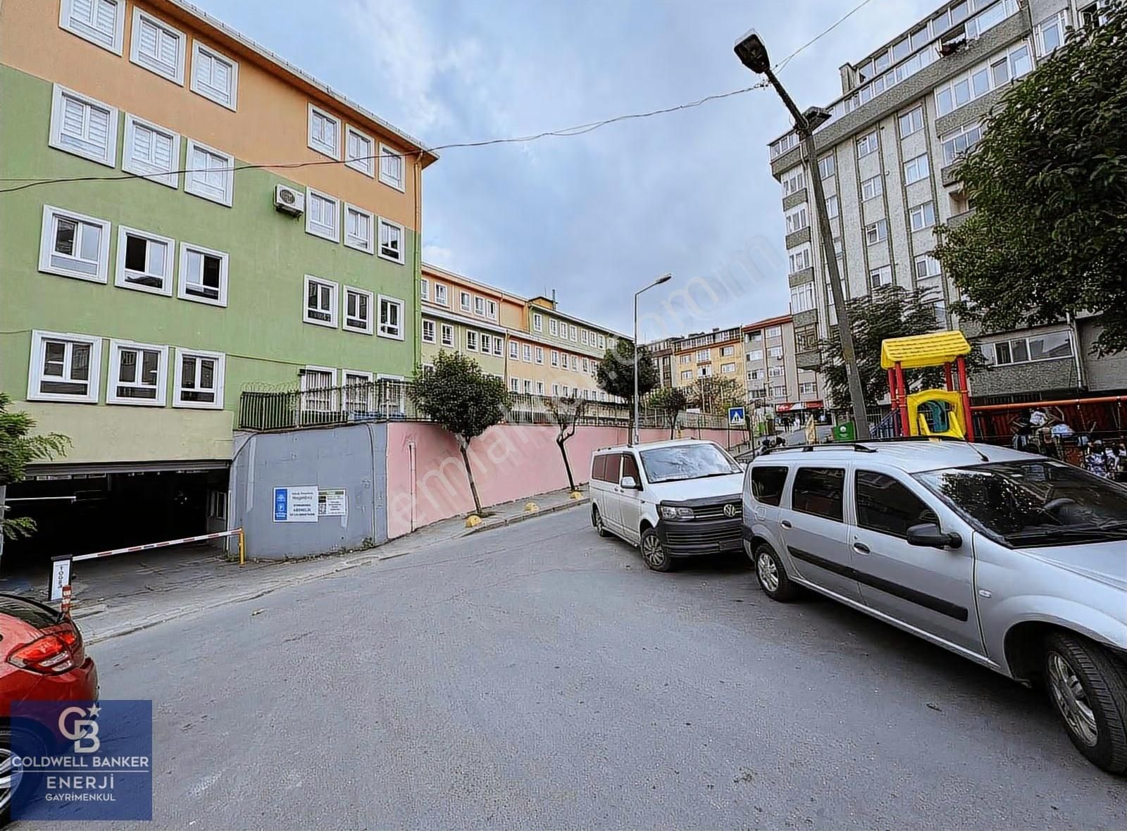 Yeni Tadilat Yapılmış Merkezi Konumda 2+1 Daire - Görsel 7