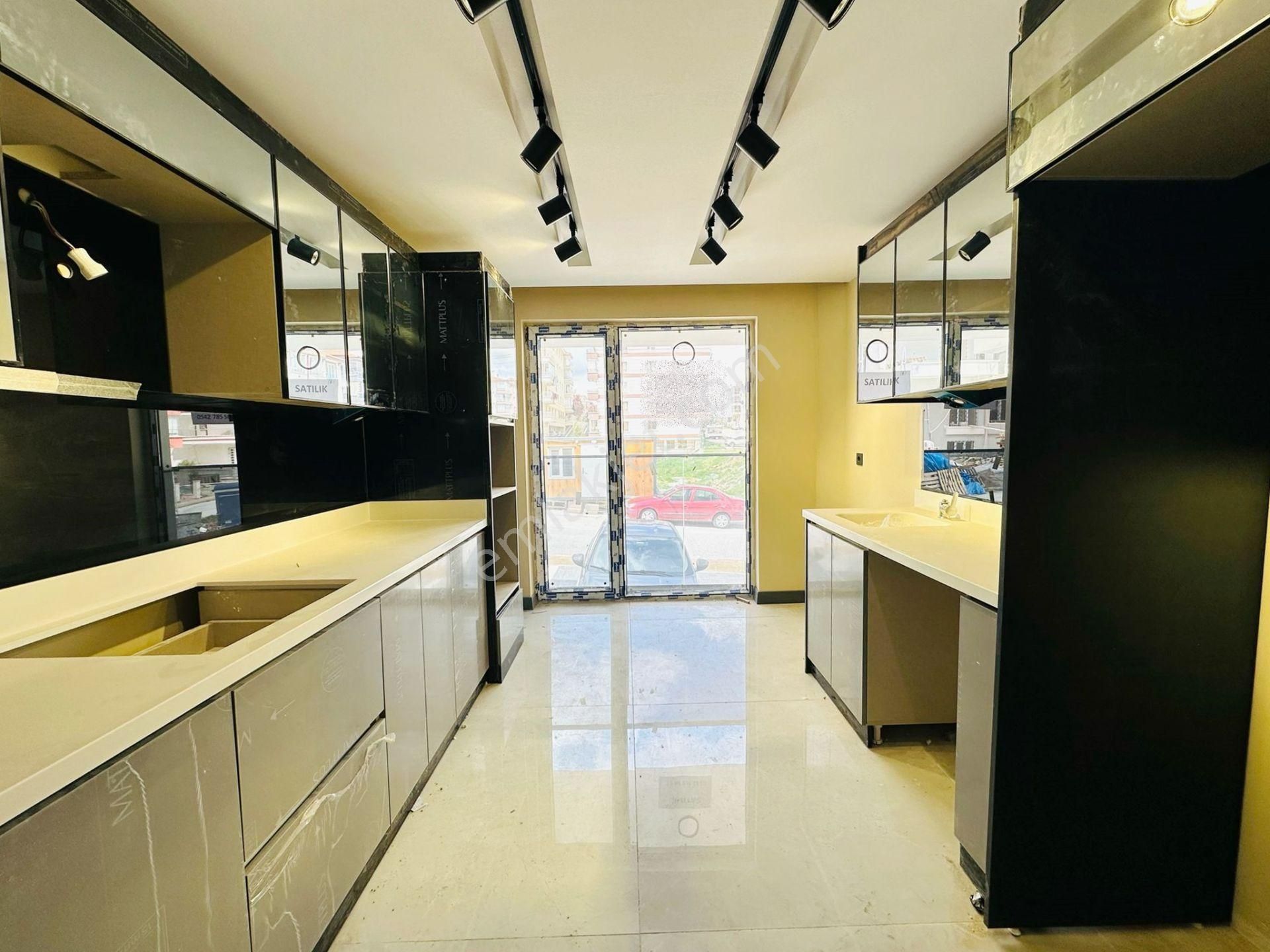 Karapürçek'te Külliye Yakını Yerden Isıtmalı Full Yapılı 3+1 Satılık Daire !!! - Görsel 3