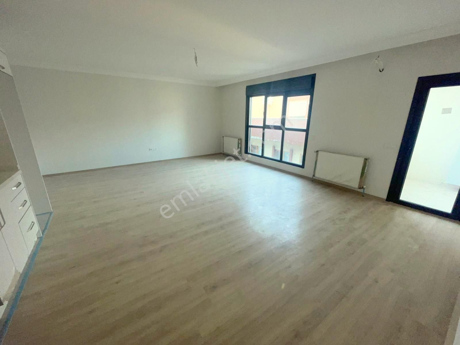 Emlak Dünyasından 63'ün Orada Satılık 3+2 165 M2 Sıfır Dubleks - Görsel 2