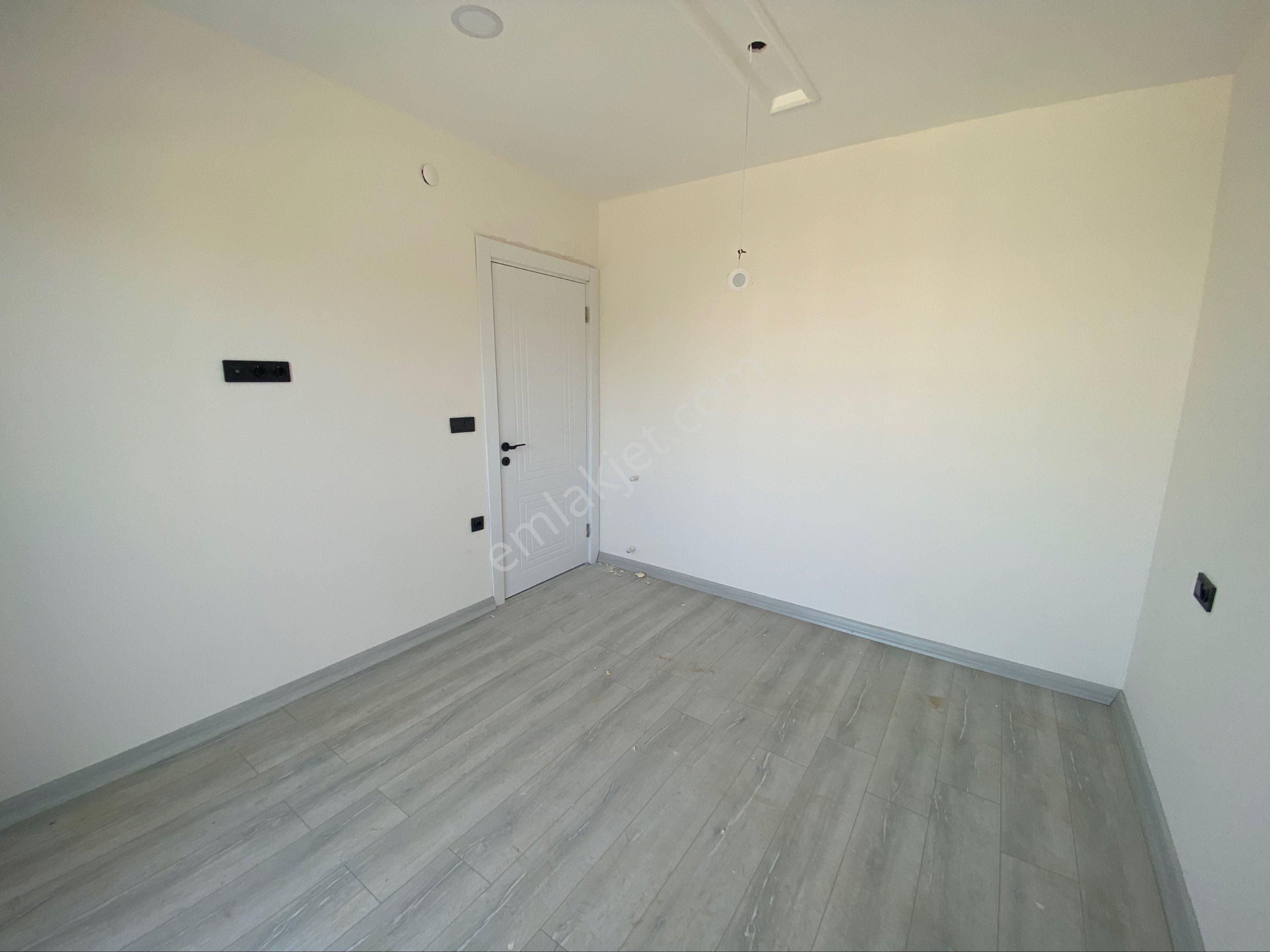 Kuşadası’da Merkezi Konumda Sıfır Satılık Rezidans Daire - Görsel 12