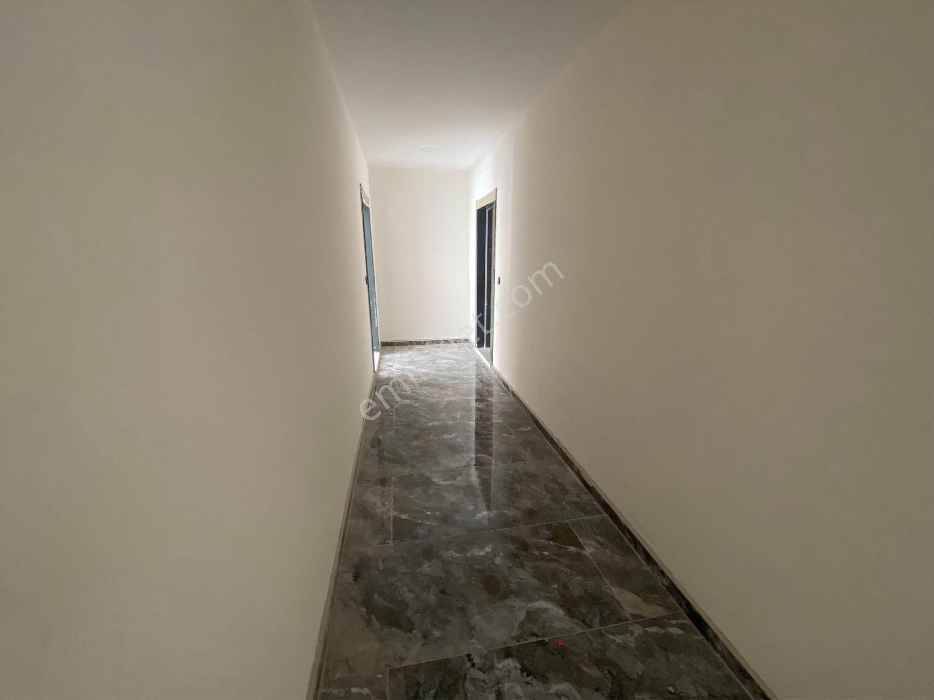 Kuşadası’da Merkezi Konumda Sıfır Satılık Rezidans Daire - Görsel 7