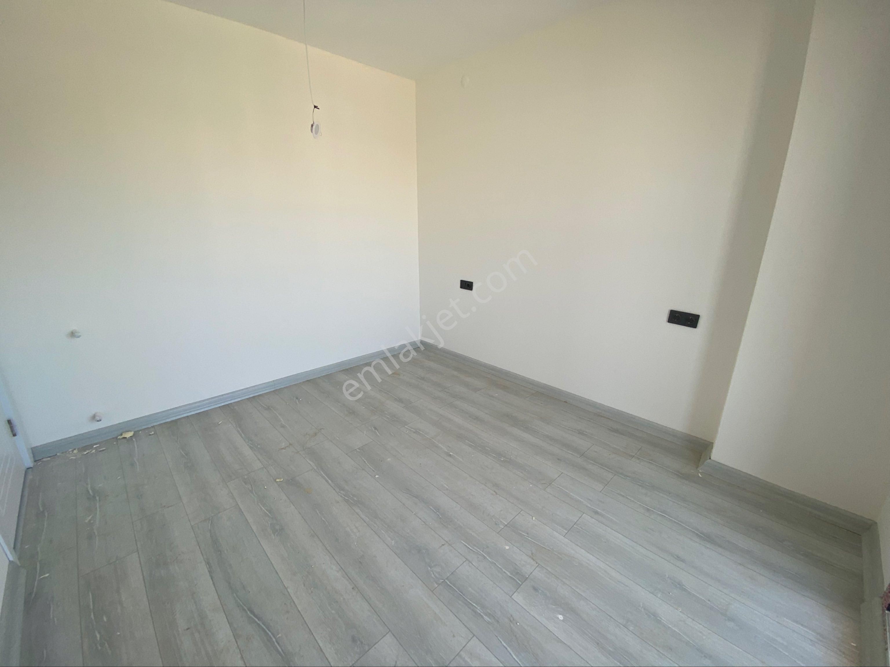 Kuşadası’da Merkezi Konumda Sıfır Satılık Rezidans Daire - Görsel 13