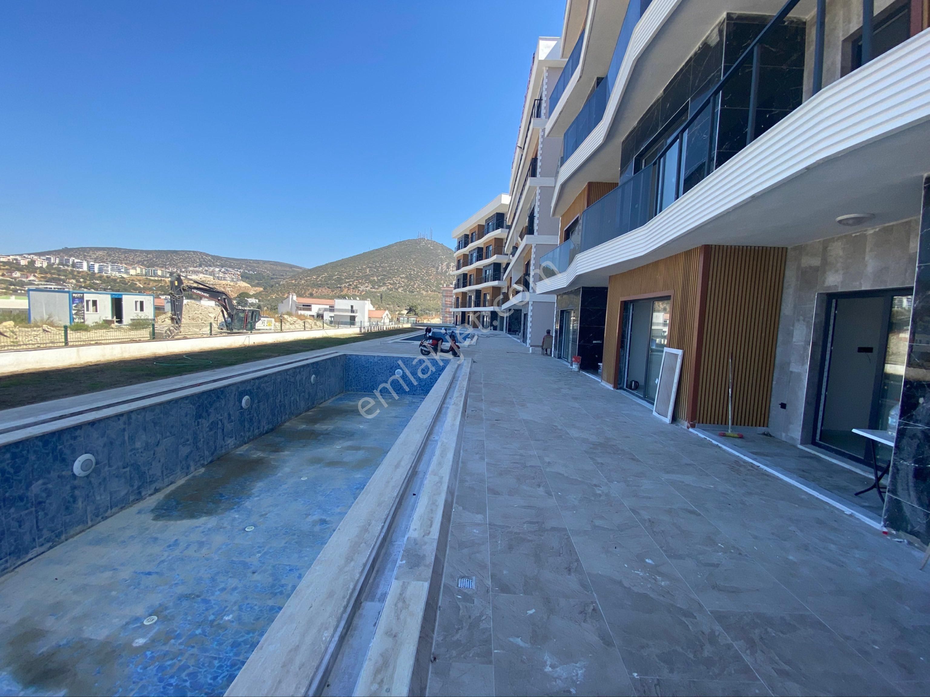 Kuşadası’da Merkezi Konumda Sıfır Satılık Rezidans Daire - Görsel 24