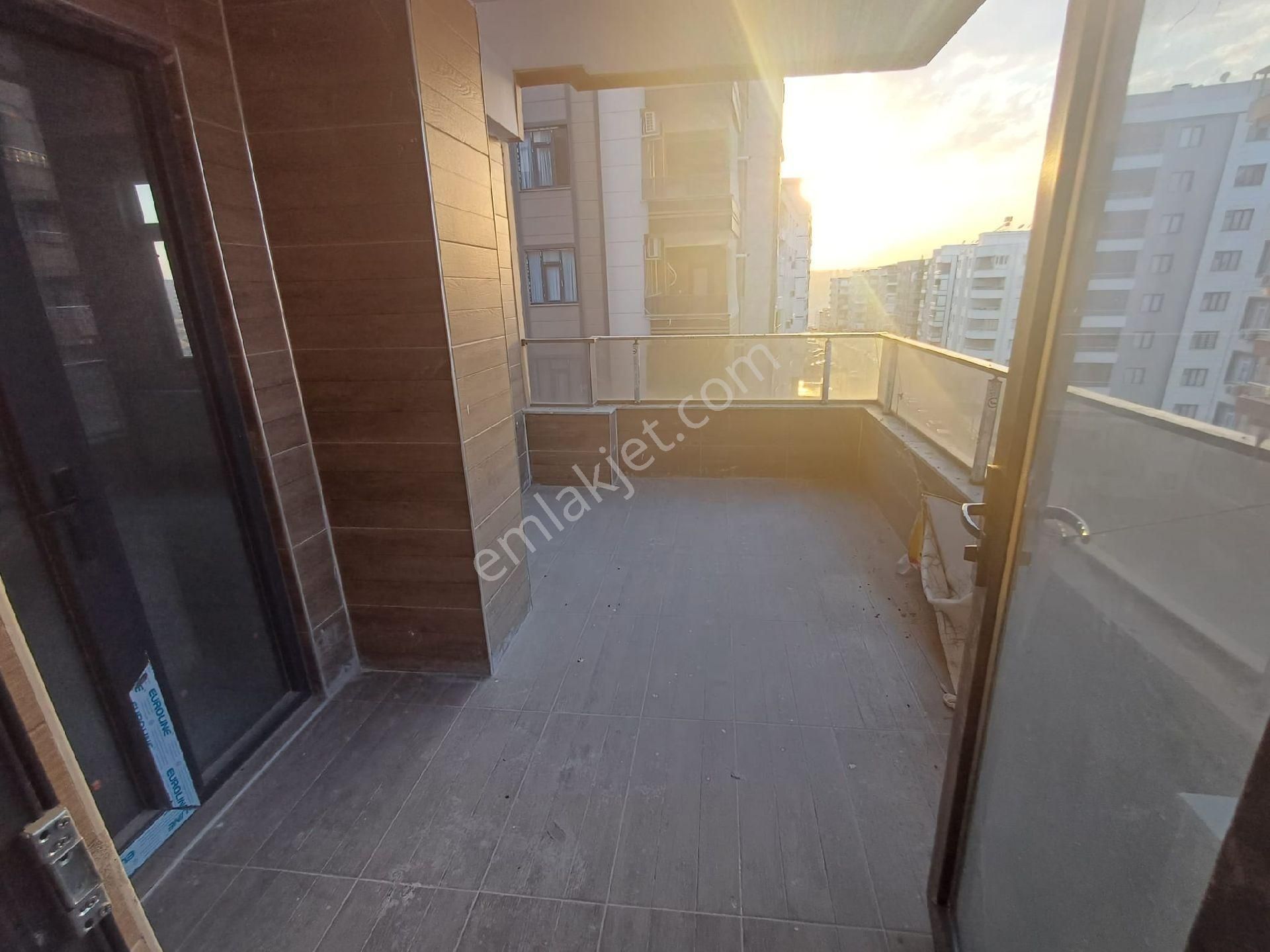 Yavuz Emlak Tan Satılık Daire Arakat Karaköprü Dogukent Mah - Görsel 7