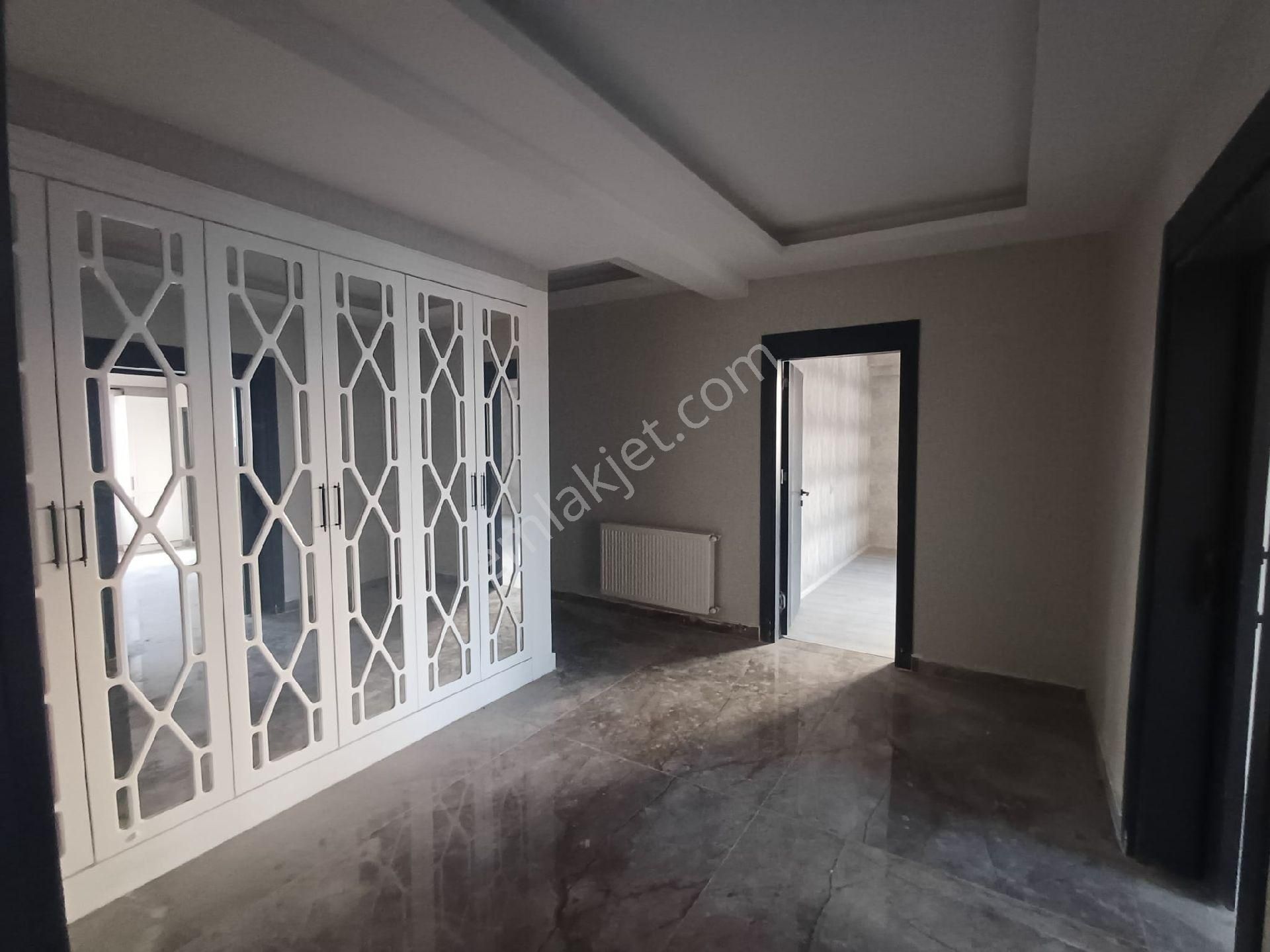 Yavuz Emlak Tan Satılık Daire Arakat Karaköprü Dogukent Mah - Görsel 3