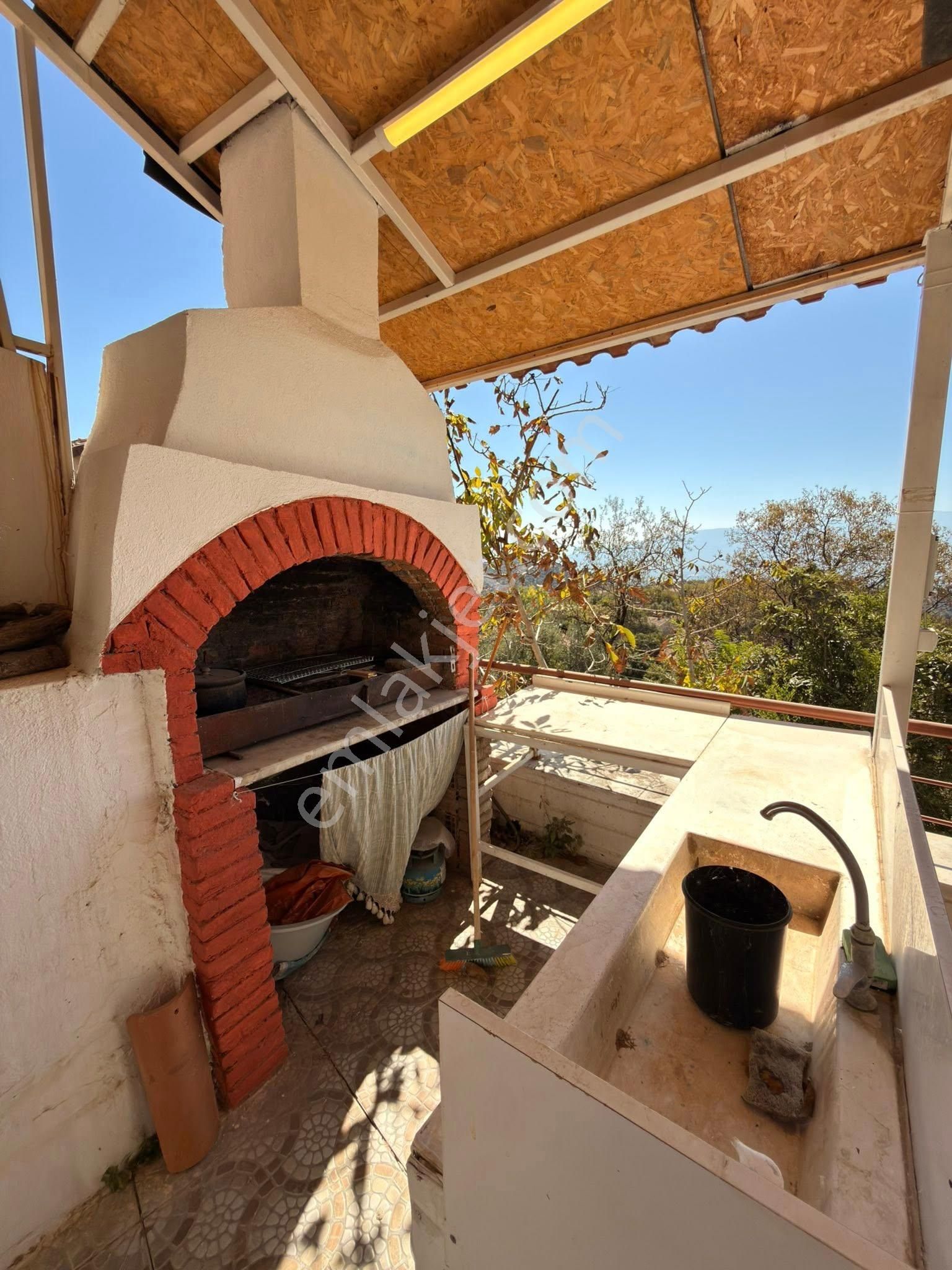 Aydın Sultanhisar – Kavaklı Köyü’nde 533 M² Avlulu Kâgir Ev & Ahır – Turizm İşletmeciliğine Uygun - Görsel 4