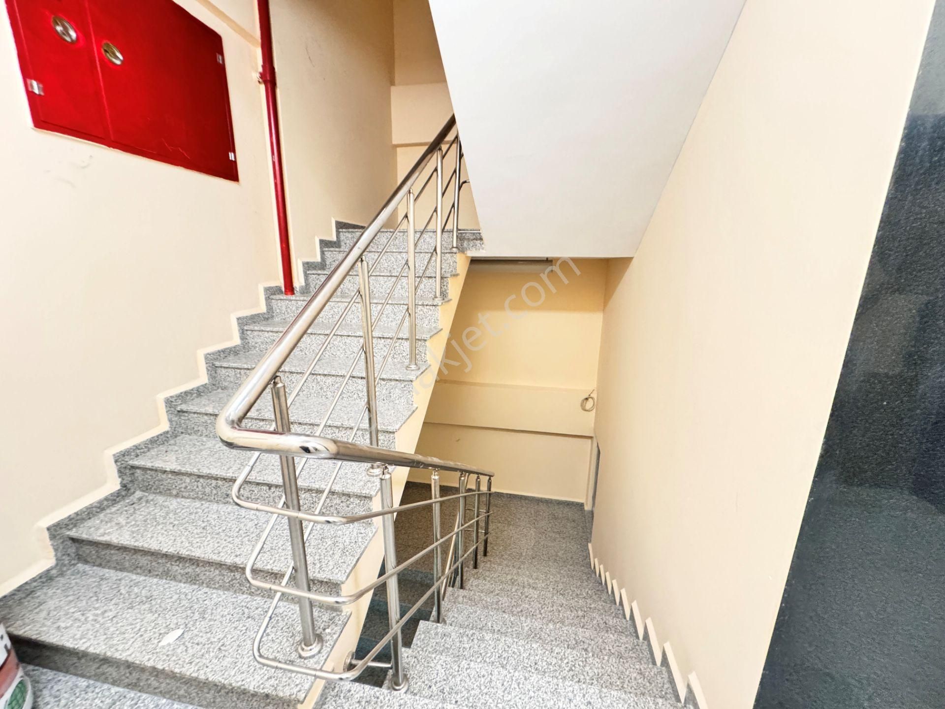 Pendik Ankara Caddesi Üzeri Kiralık Ofis Yönetim Plaza Katı - Görsel 10