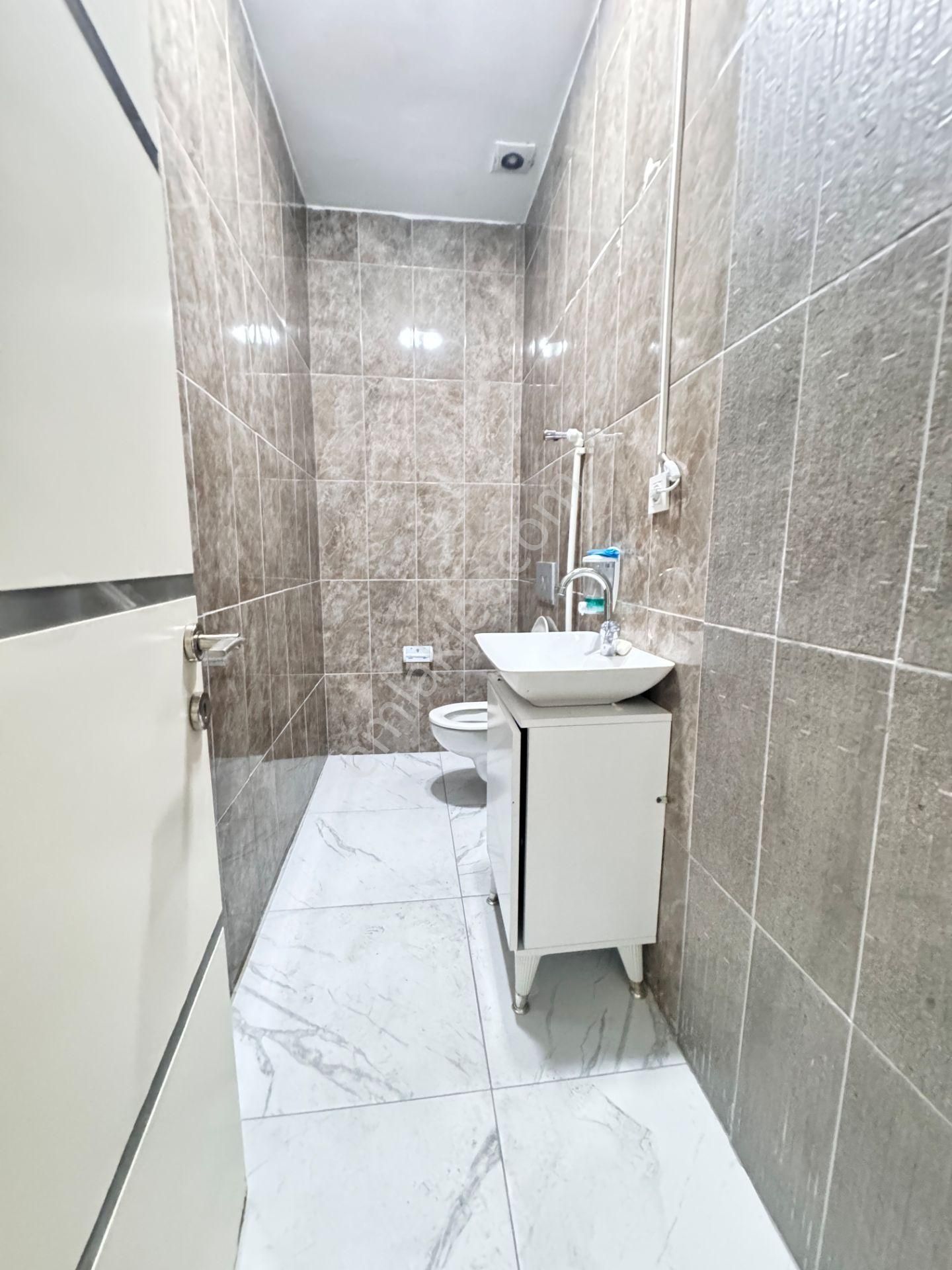 Pendik Ankara Caddesi Üzeri Kiralık Ofis Yönetim Plaza Katı - Görsel 33