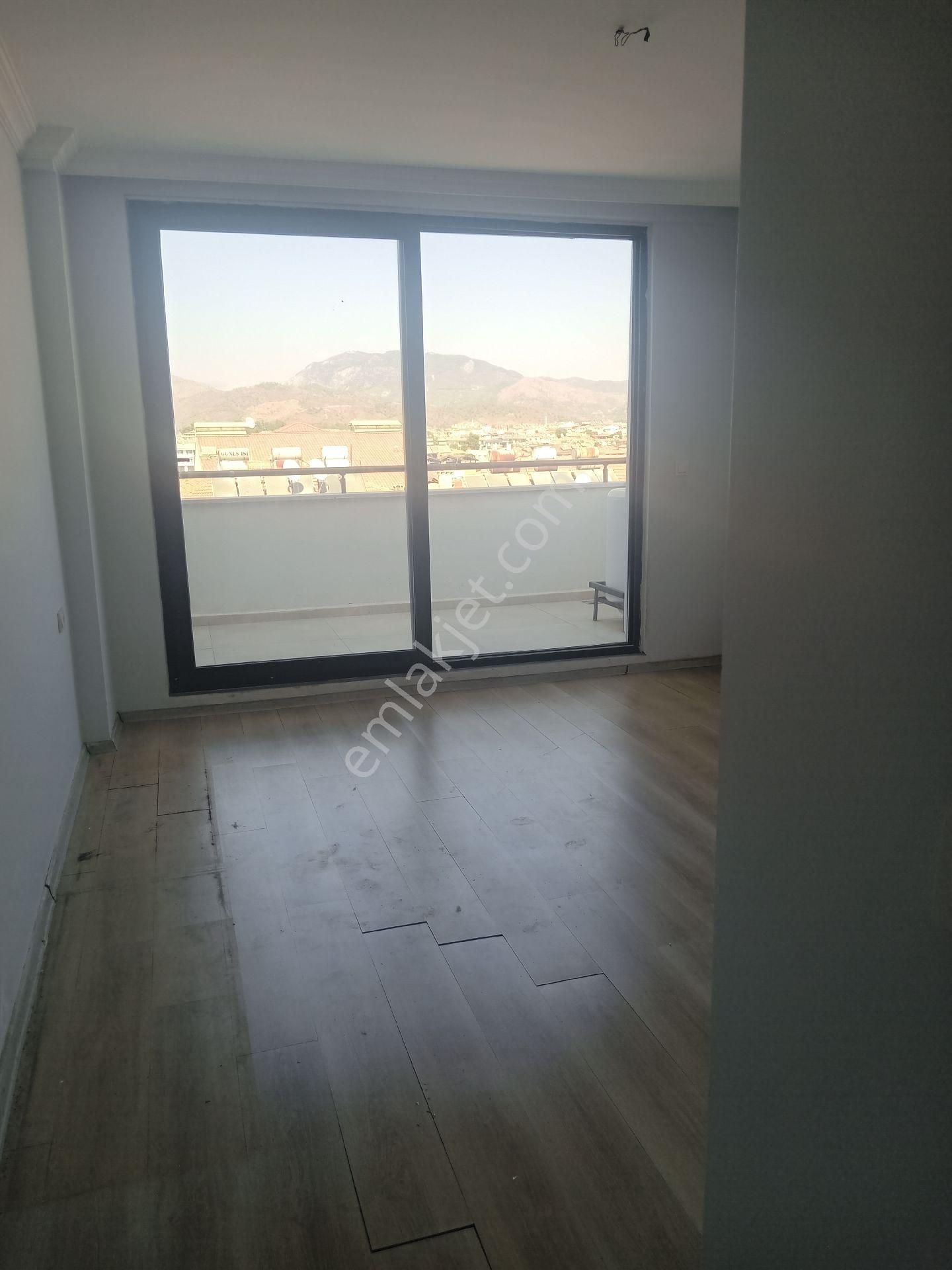 Dalaman Merkezde Kiralık Dubleks 2+1 Daire - Görsel 11