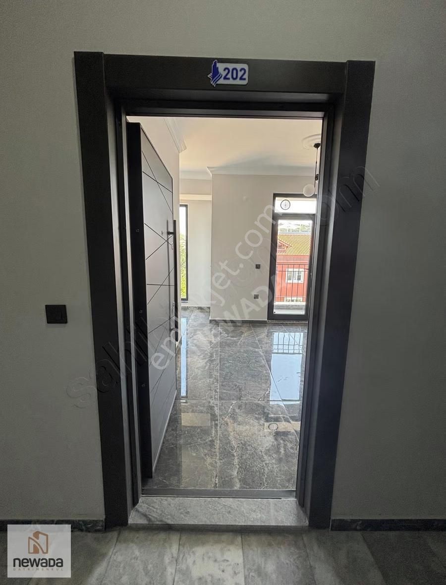 Serdivan 2. Cadde'de Yeni Bina'da Satılık Modern 1+0 Ofis - Görsel 13