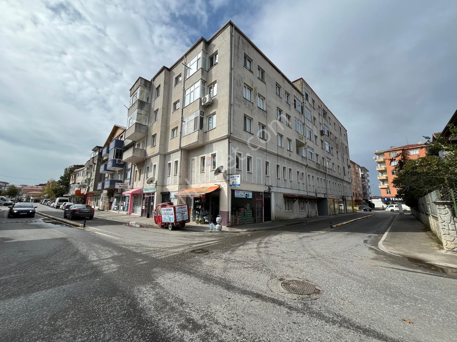 Merkezi Konumda, Yürüyerek Her Yere Ulaşım! 3+1 Bakımlı Daire! - Görsel 21