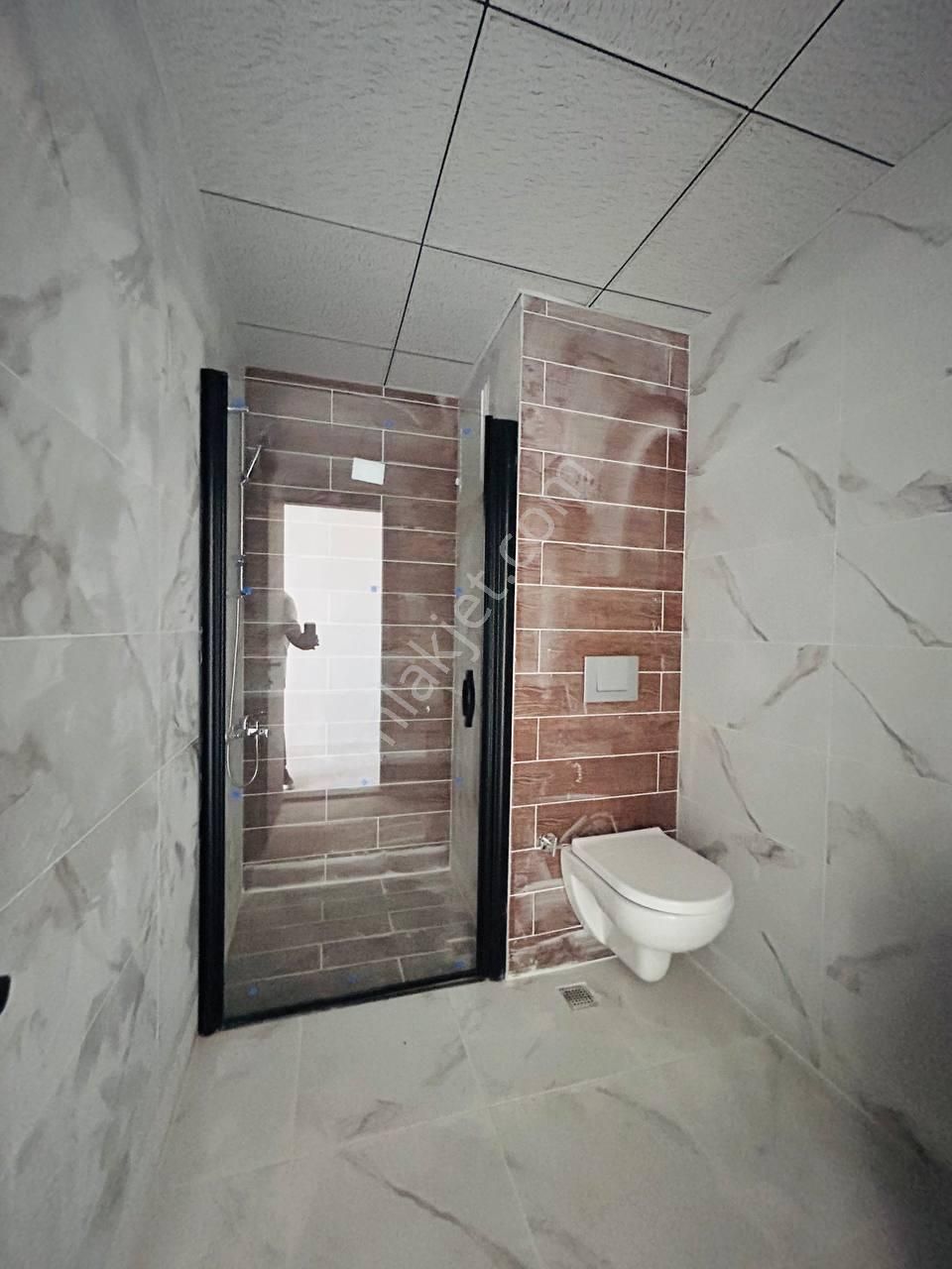 Atakumda İskanlı Binada Ara Kat Satılık Sıfır 1+1 - Görsel 11