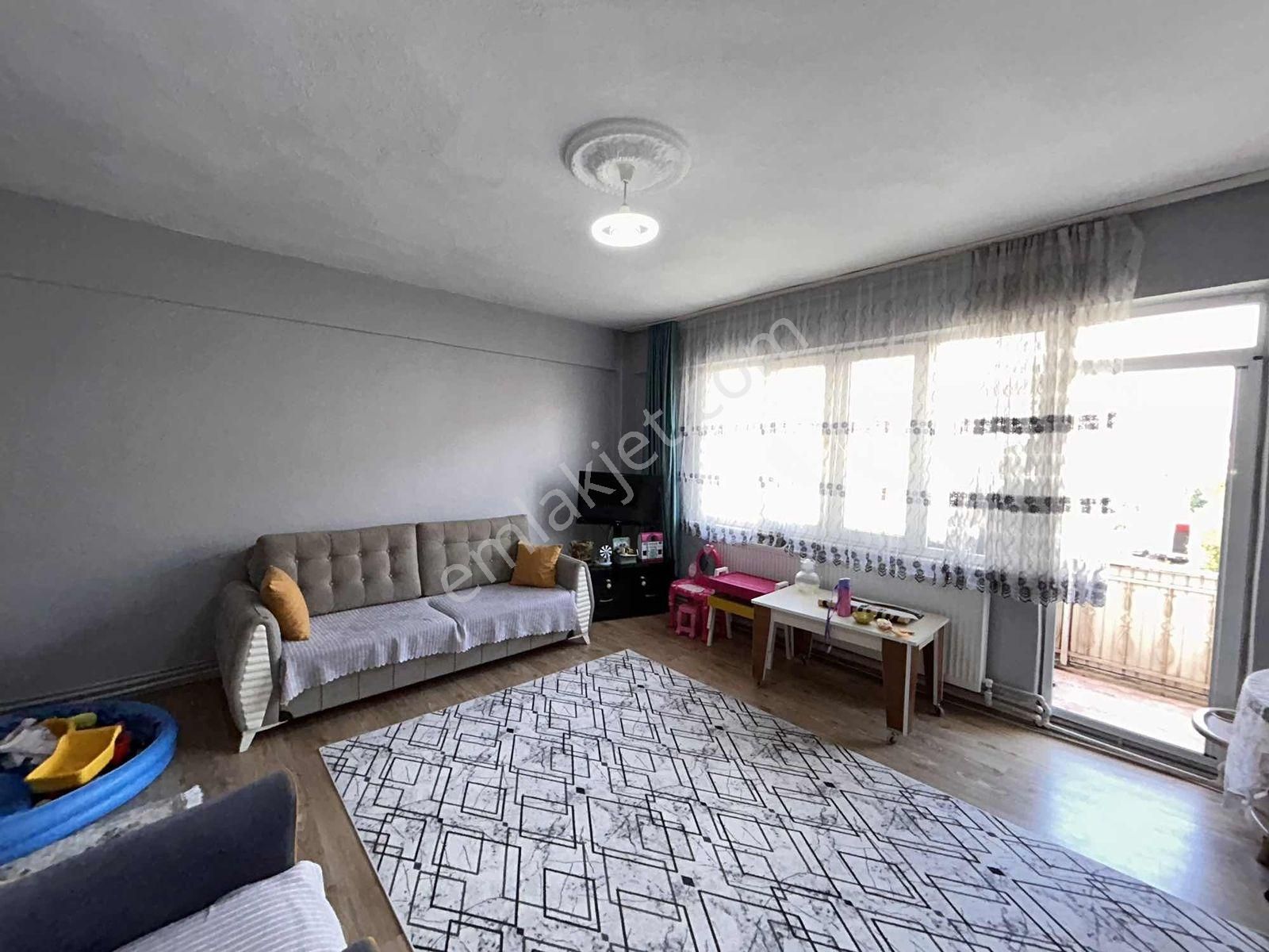 Balıkesir Altıeylül Kasaplar Mahallesi Satılık 2+1 Arakat Daire