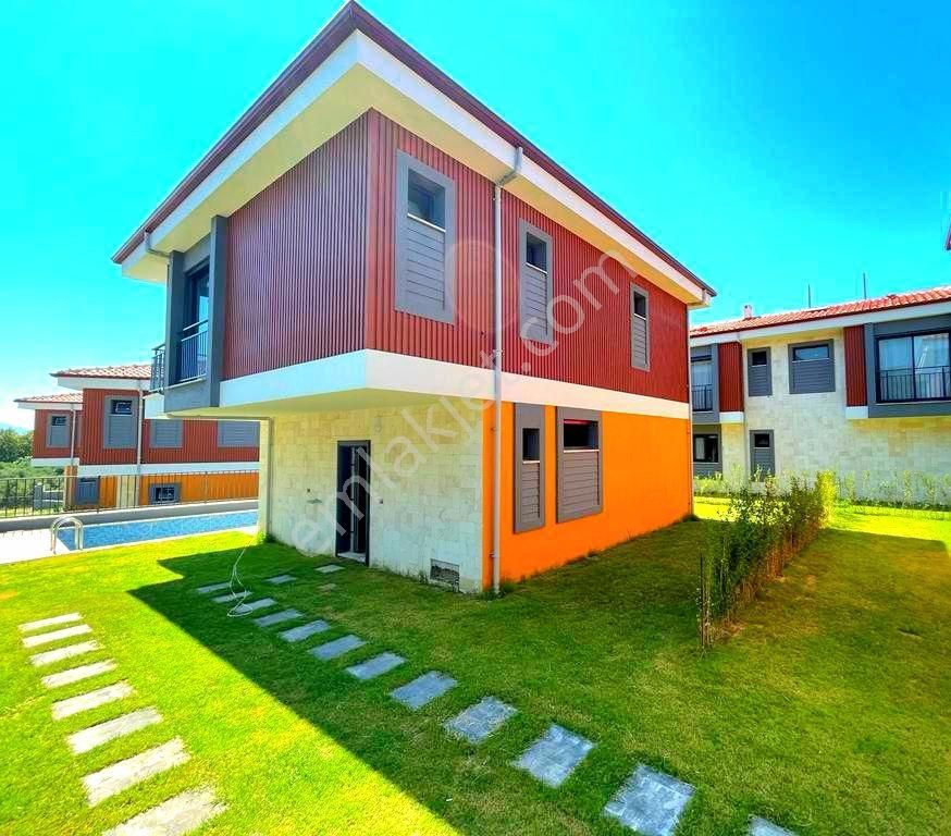 Davutlarda Özel Havuzlu Tek Müstakil Bahçeli 3+1 Sıfır Villa - Görsel 7