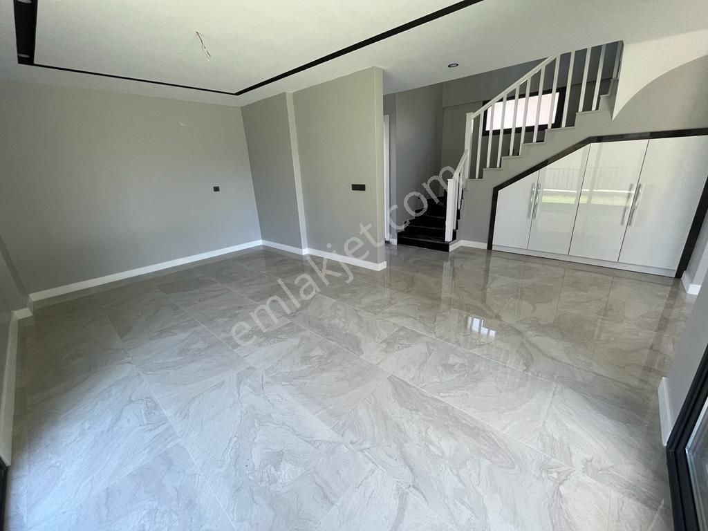 Davutlarda Özel Havuzlu Tek Müstakil Bahçeli 3+1 Sıfır Villa - Görsel 31