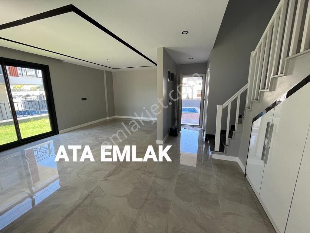 Davutlarda Özel Havuzlu Tek Müstakil Bahçeli 3+1 Sıfır Villa - Görsel 17