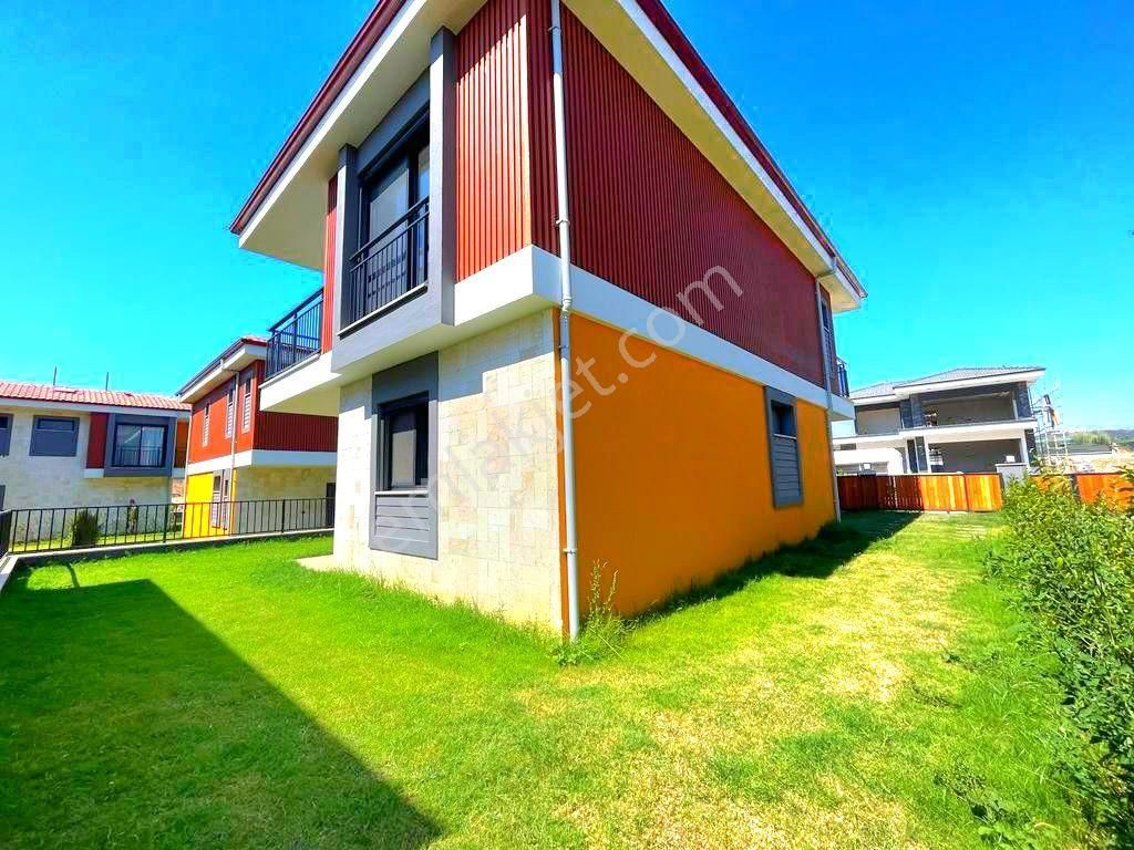 Davutlarda Özel Havuzlu Tek Müstakil Bahçeli 3+1 Sıfır Villa - Görsel 13