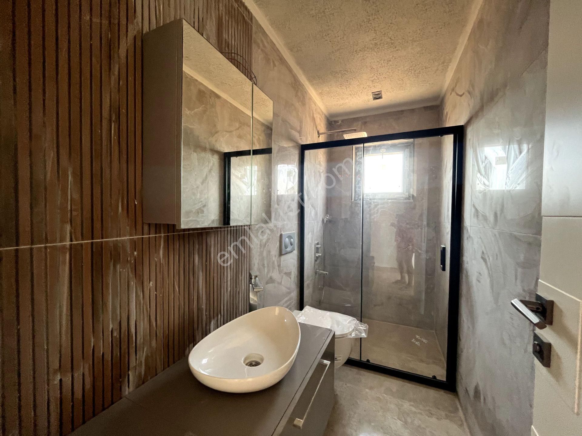 Muhteşem Lokasyon Deniz Görür Donatılı Site Geniş M2 - Görsel 16