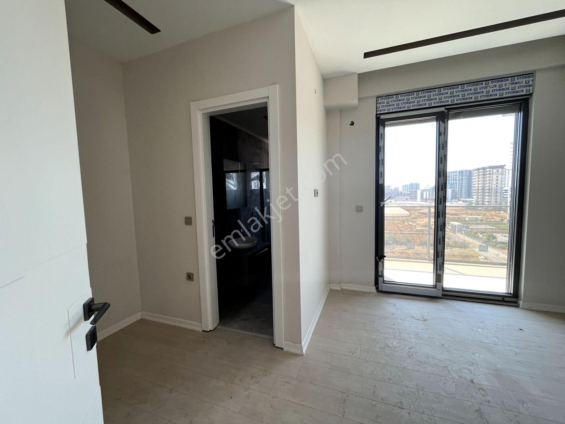 Muhteşem Lokasyon Deniz Görür Donatılı Site Geniş M2 - Görsel 17