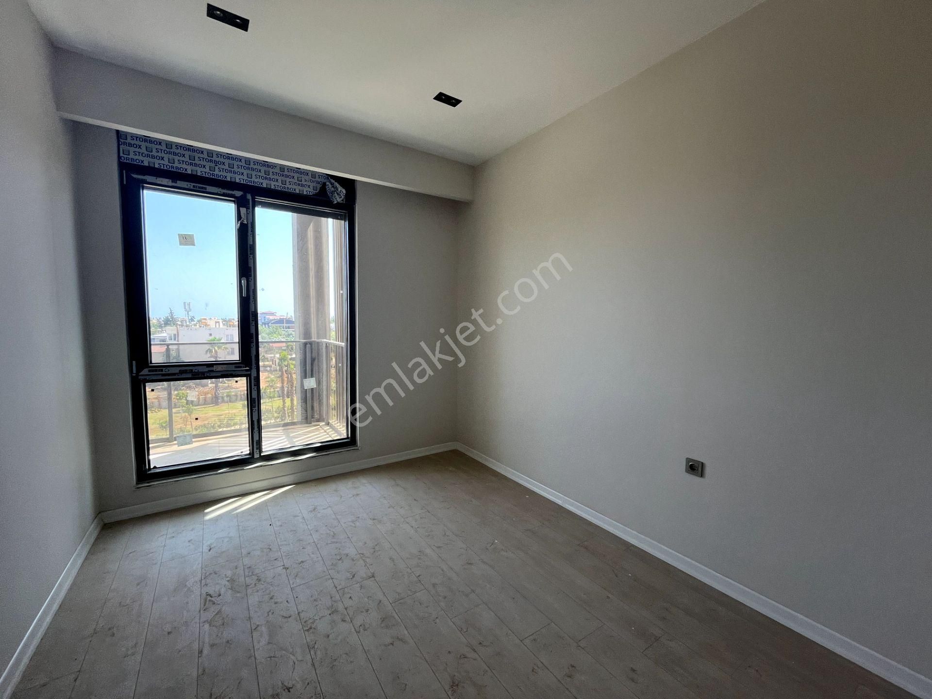 Muhteşem Lokasyon Deniz Görür Donatılı Site Geniş M2 - Görsel 2