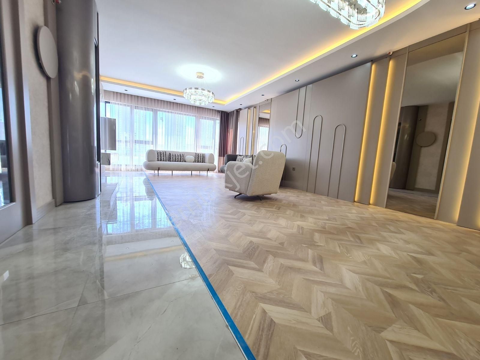 Ovacık Göbekte Bulvar Cepheli Ultra Lüks 4+1 Realty Gate'ten - Görsel 24