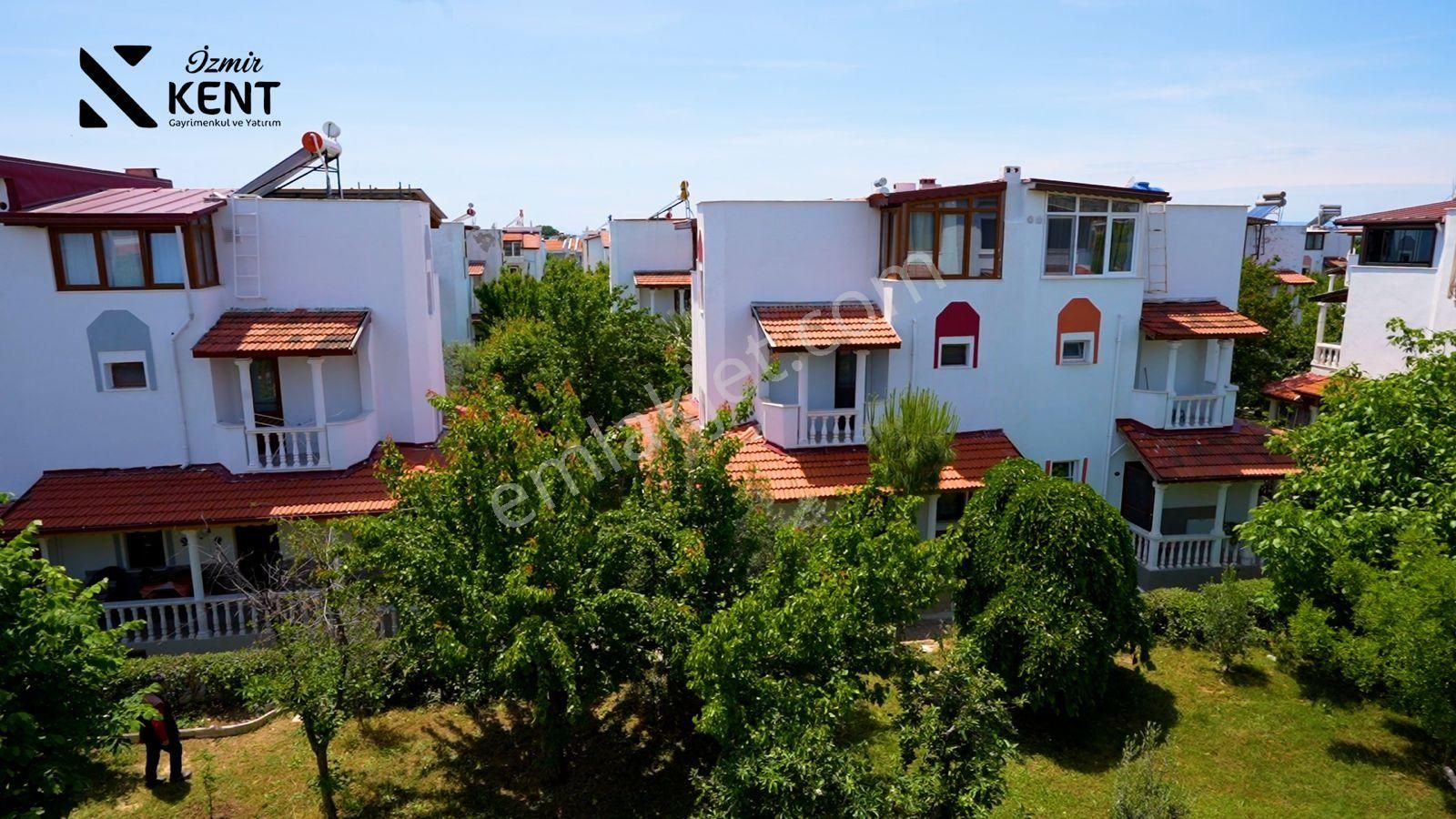 Dikili Salihler Satılık 160 M2 Tripleks 4+1 Villa - Görsel 22