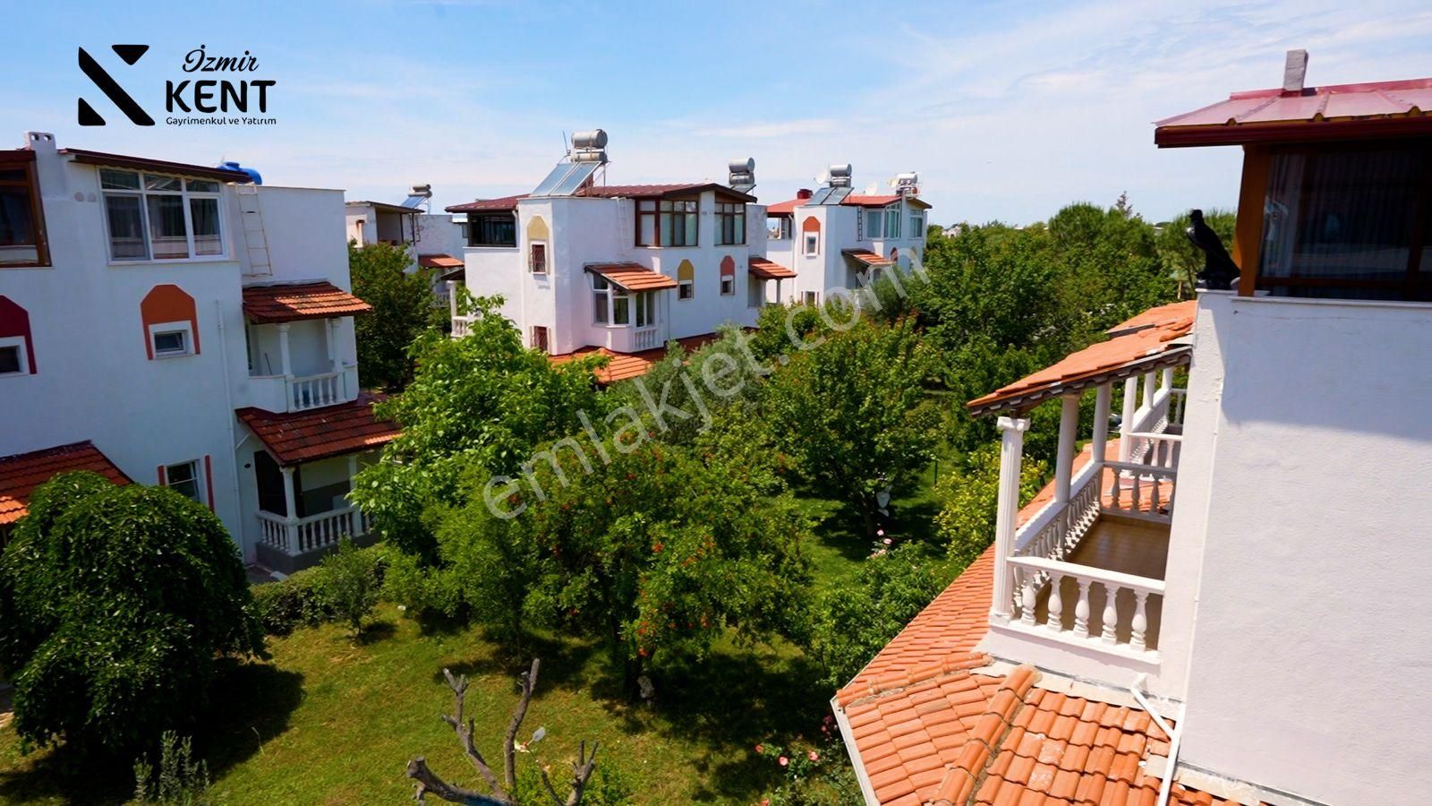 Dikili Salihler Satılık 160 M2 Tripleks 4+1 Villa - Görsel 26