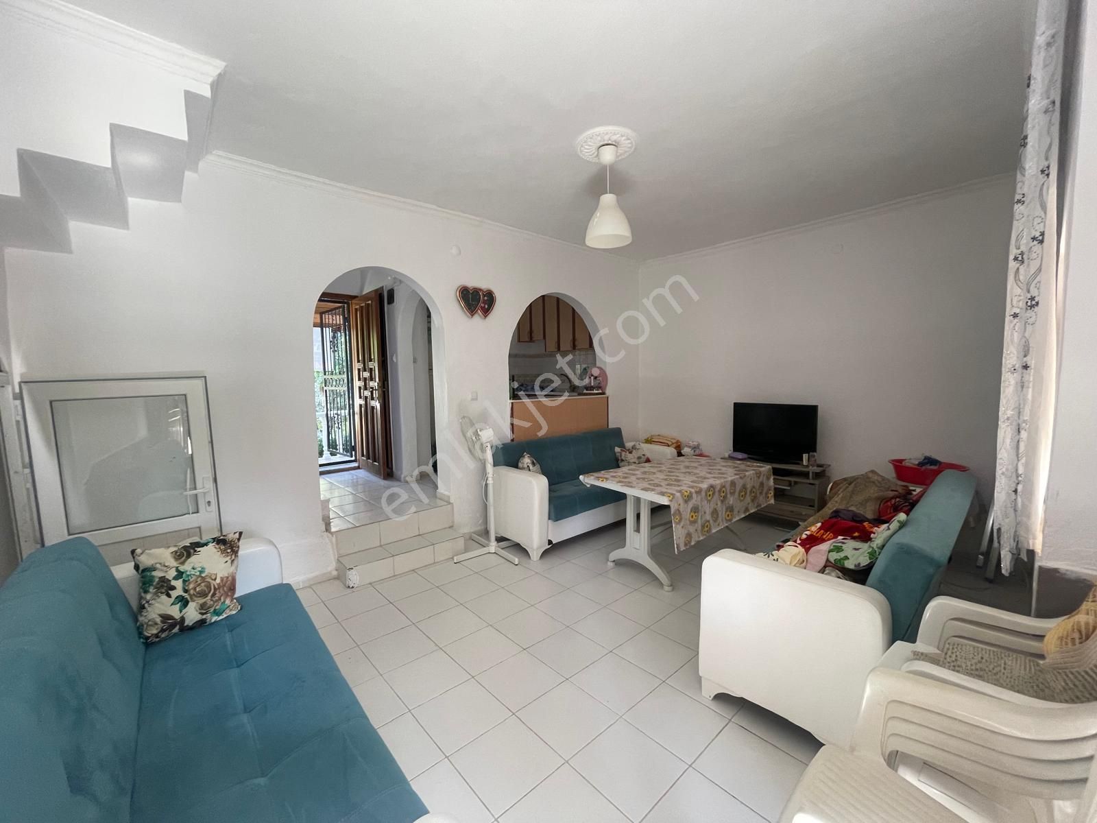 Dikili Salihler Satılık 160 M2 Tripleks 4+1 Villa - Görsel 15