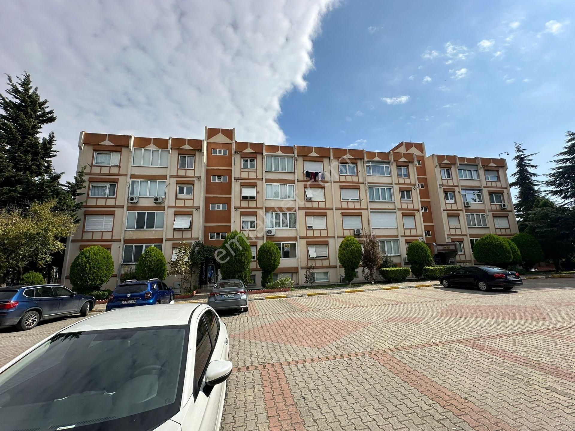 Beylikdüzü Yakuplu Marmara İhlas Marmara Evleri 1. Kısım Da Kısa Katlı D Bloklarda Kiralık Daire - Görsel 4